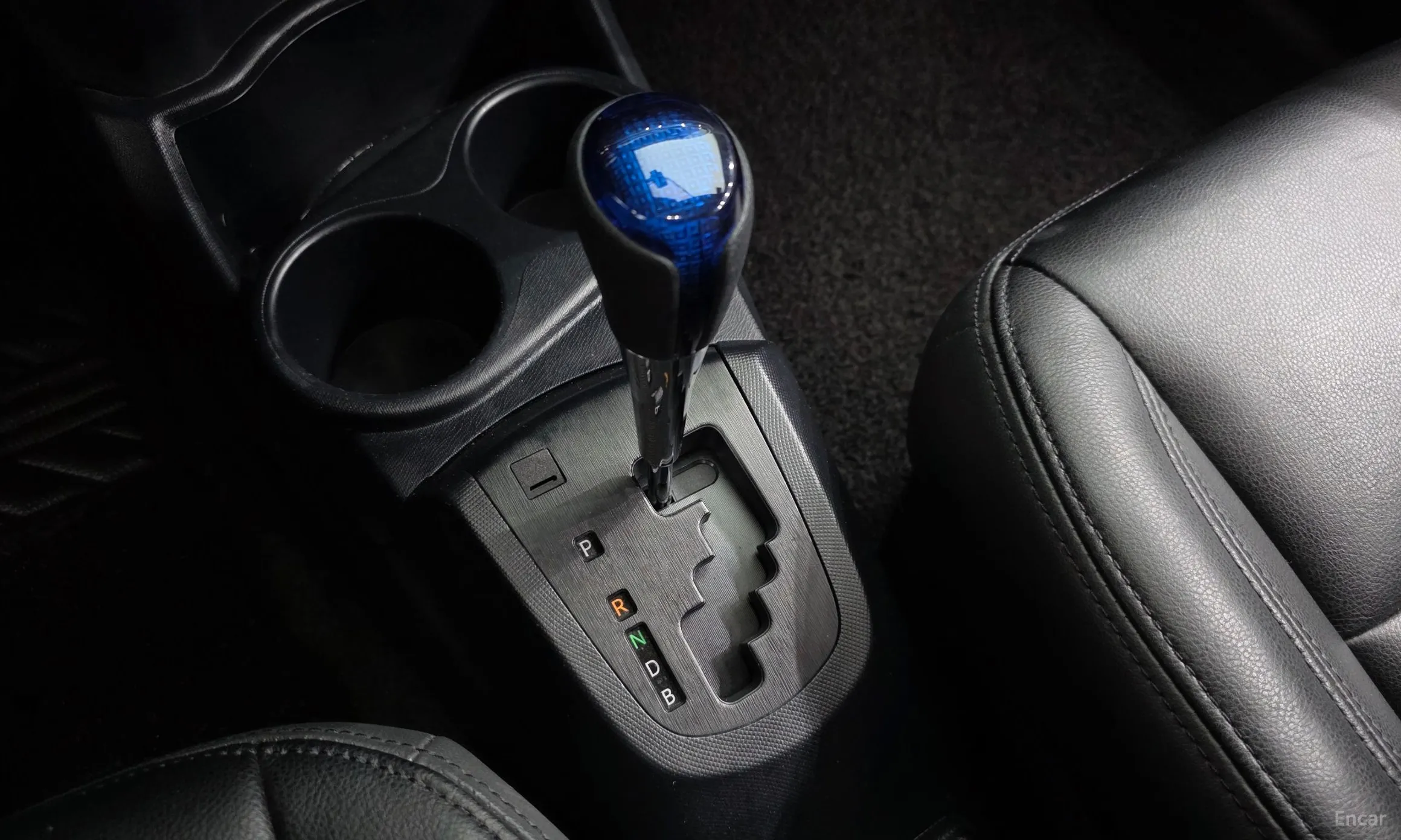 Toyota Prius C превью 9