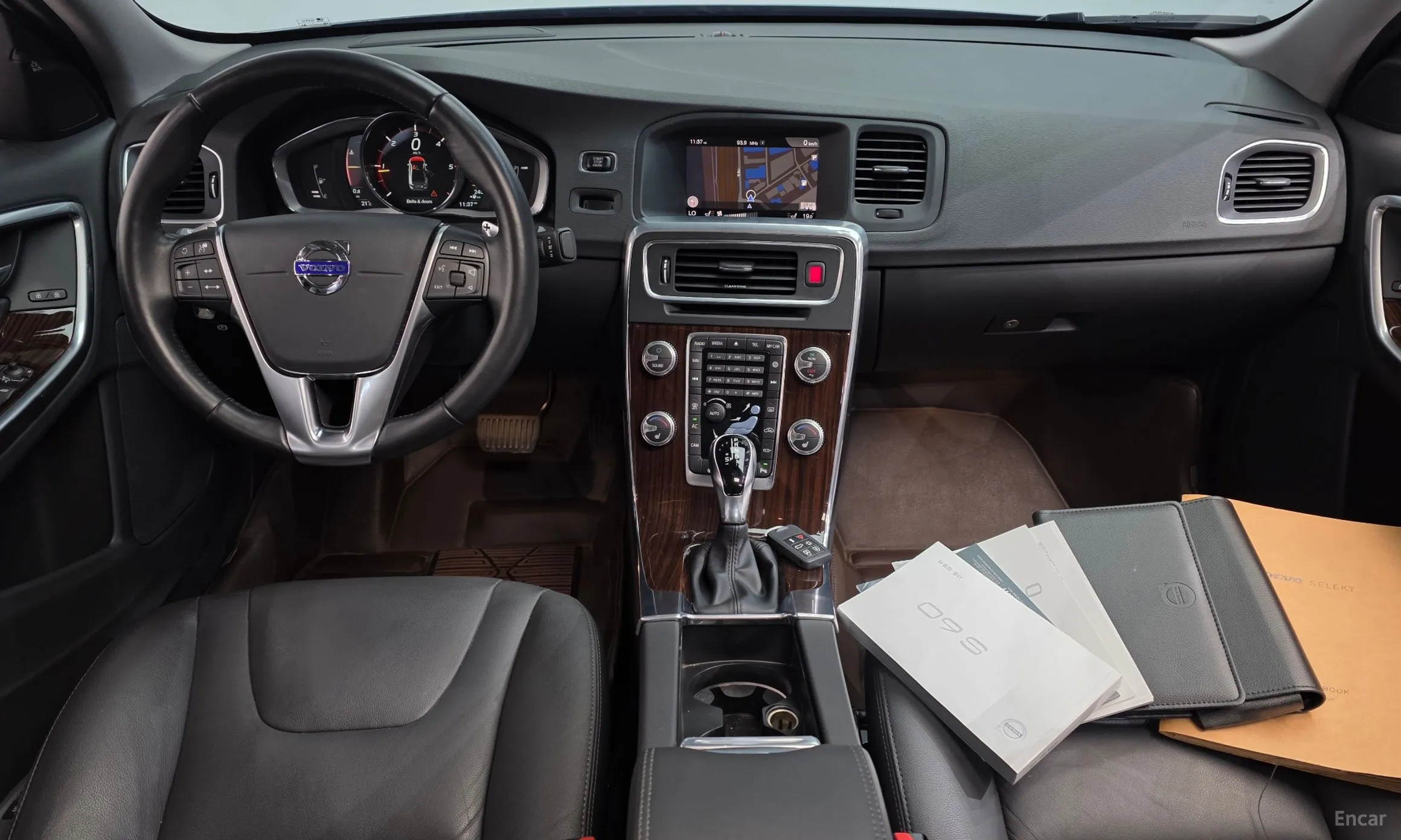 Volvo S60 превью 7