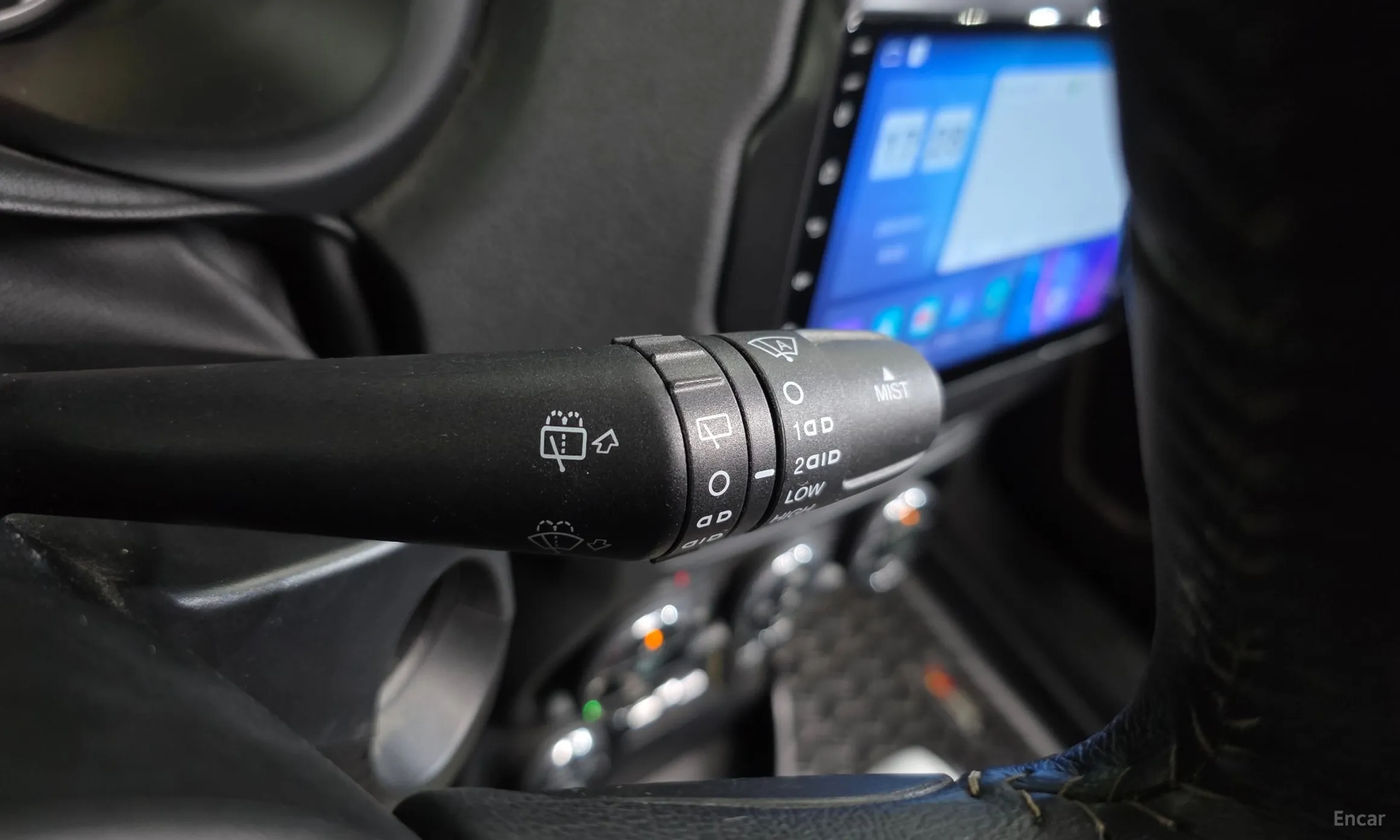 Jeep Renegade превью 19