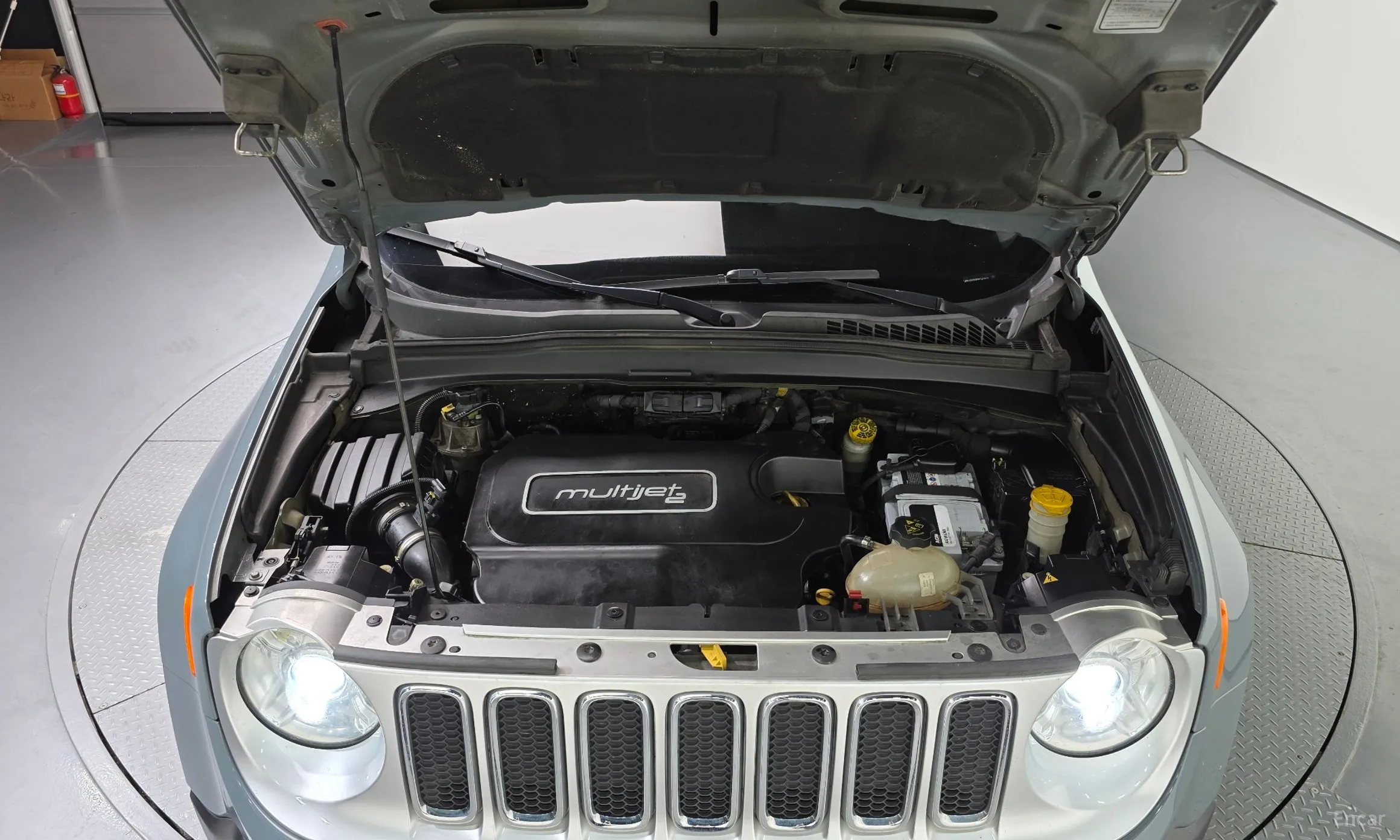 Jeep Renegade превью 6