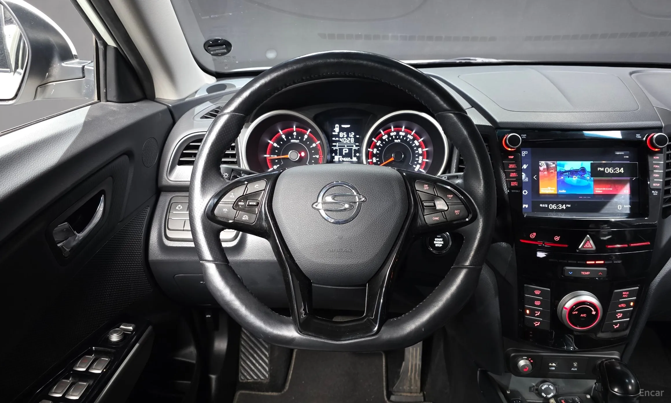 KG Mobility (SsangYong) Tivoli Air превью 13