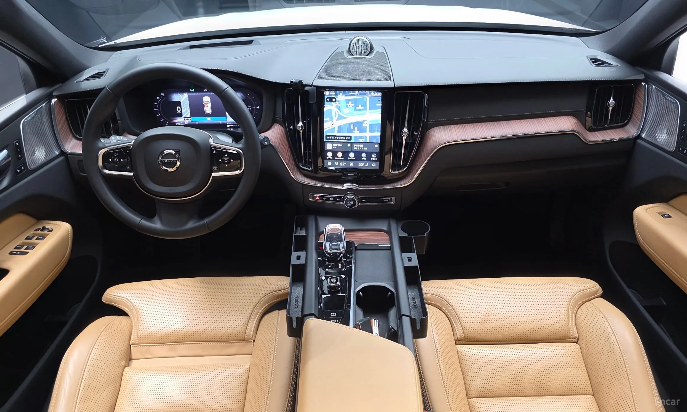 Volvo XC60 Gen 2 превью 7