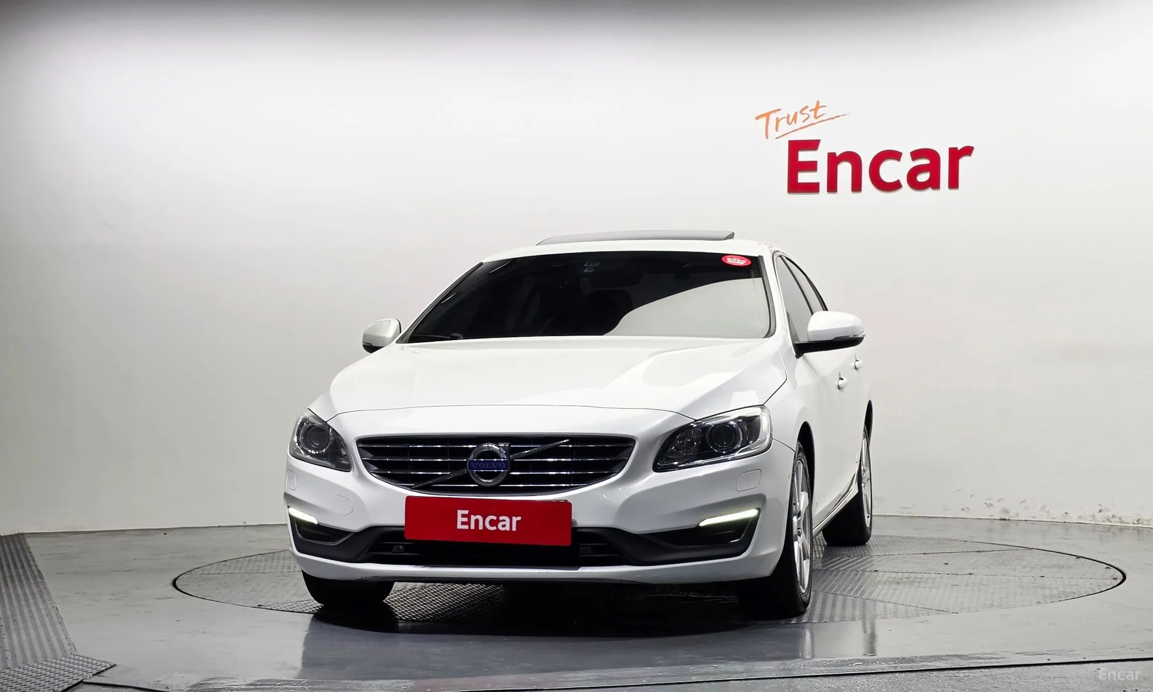 Volvo S60 превью 3