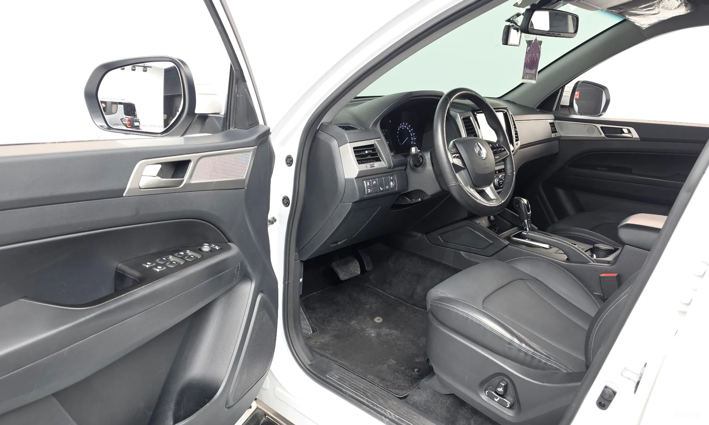 KG Mobility (SsangYong) Rexton Sports превью 10