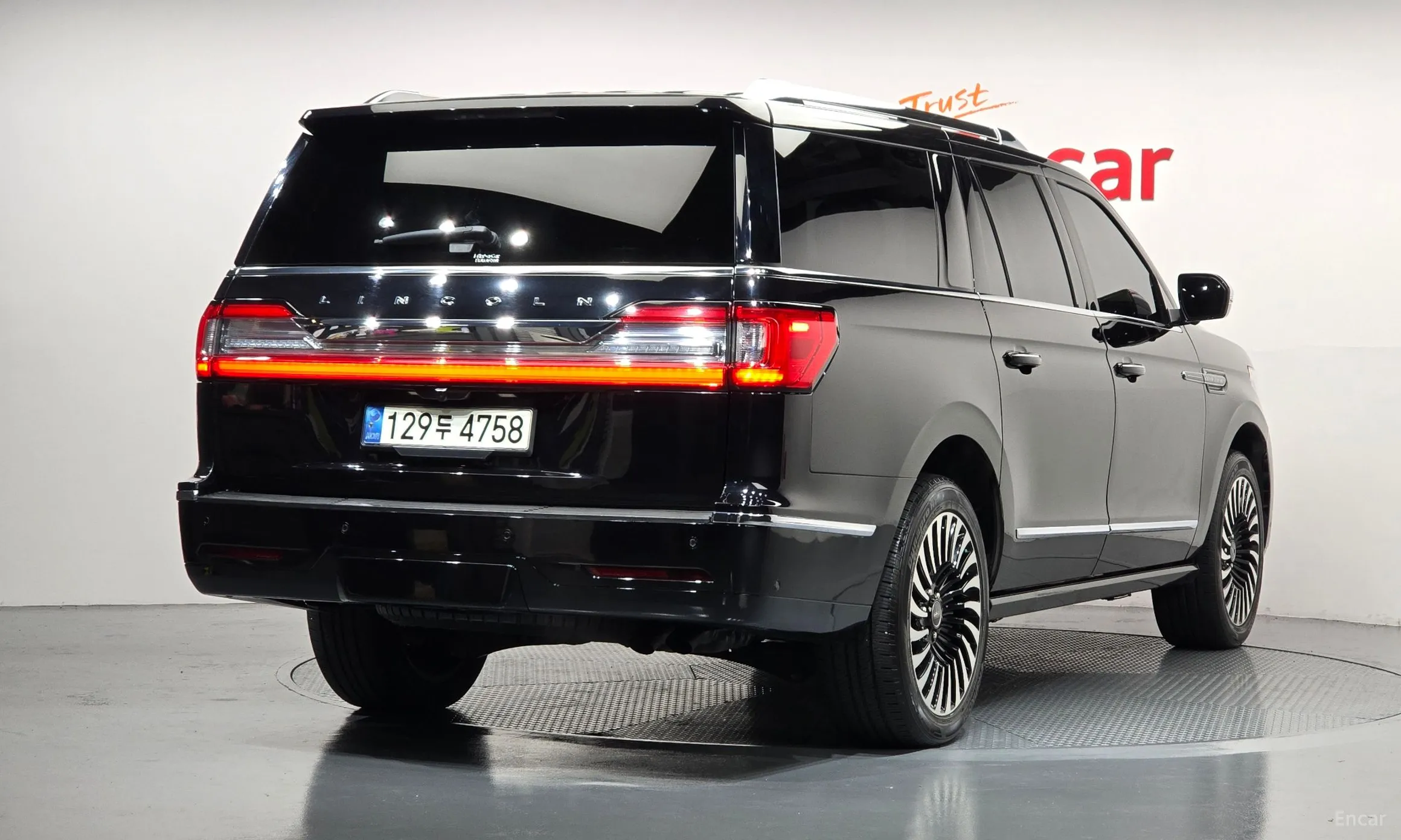 Lincoln Navigator 4th generation