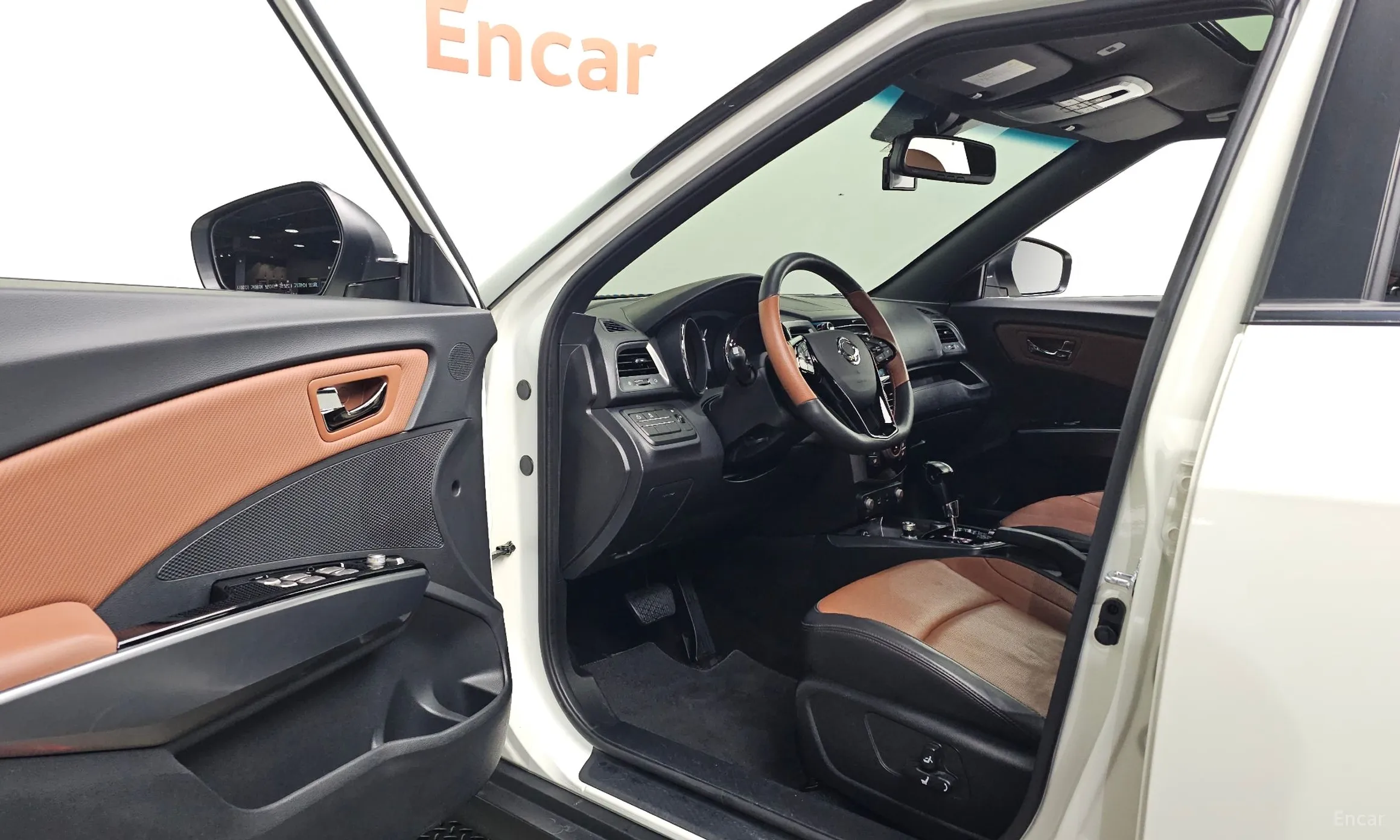 KG Mobility (SsangYong) Tivoli Armor превью 10