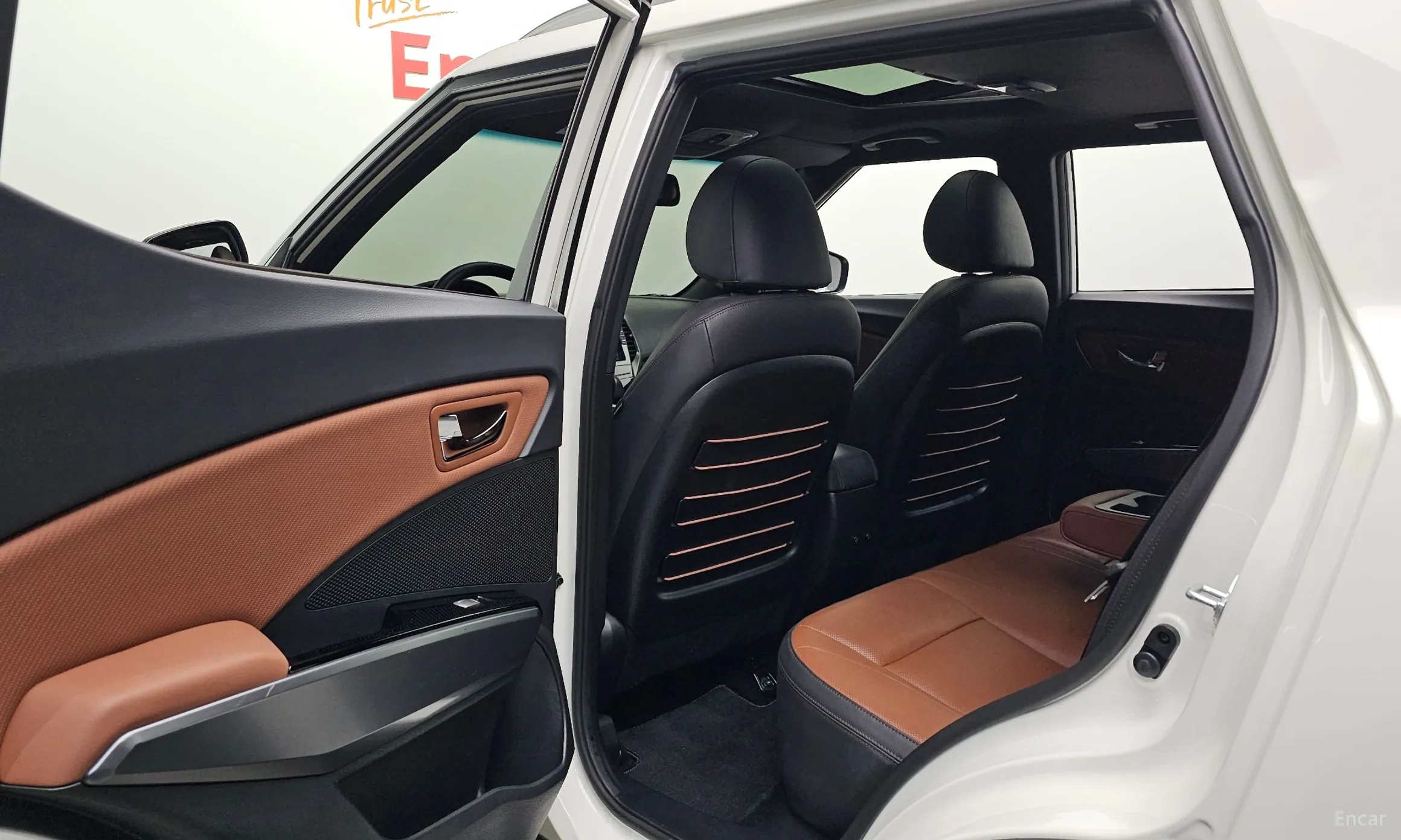 KG Mobility (SsangYong) Tivoli Armor превью 11