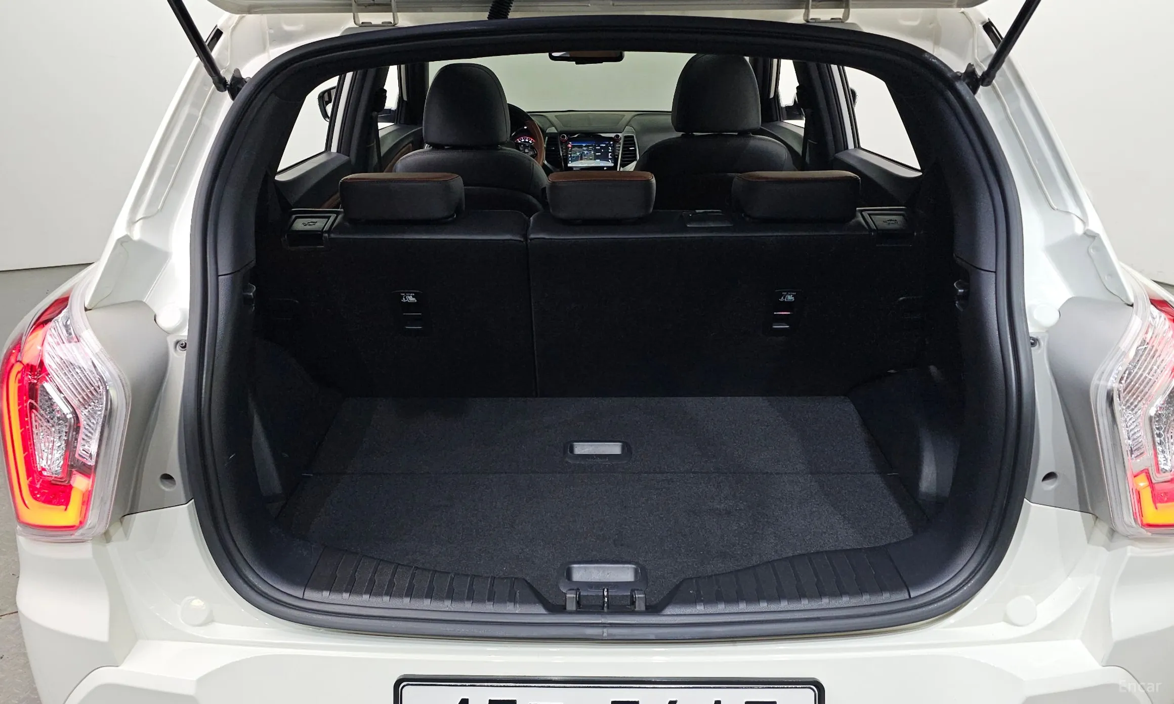 KG Mobility (SsangYong) Tivoli Armor превью 20