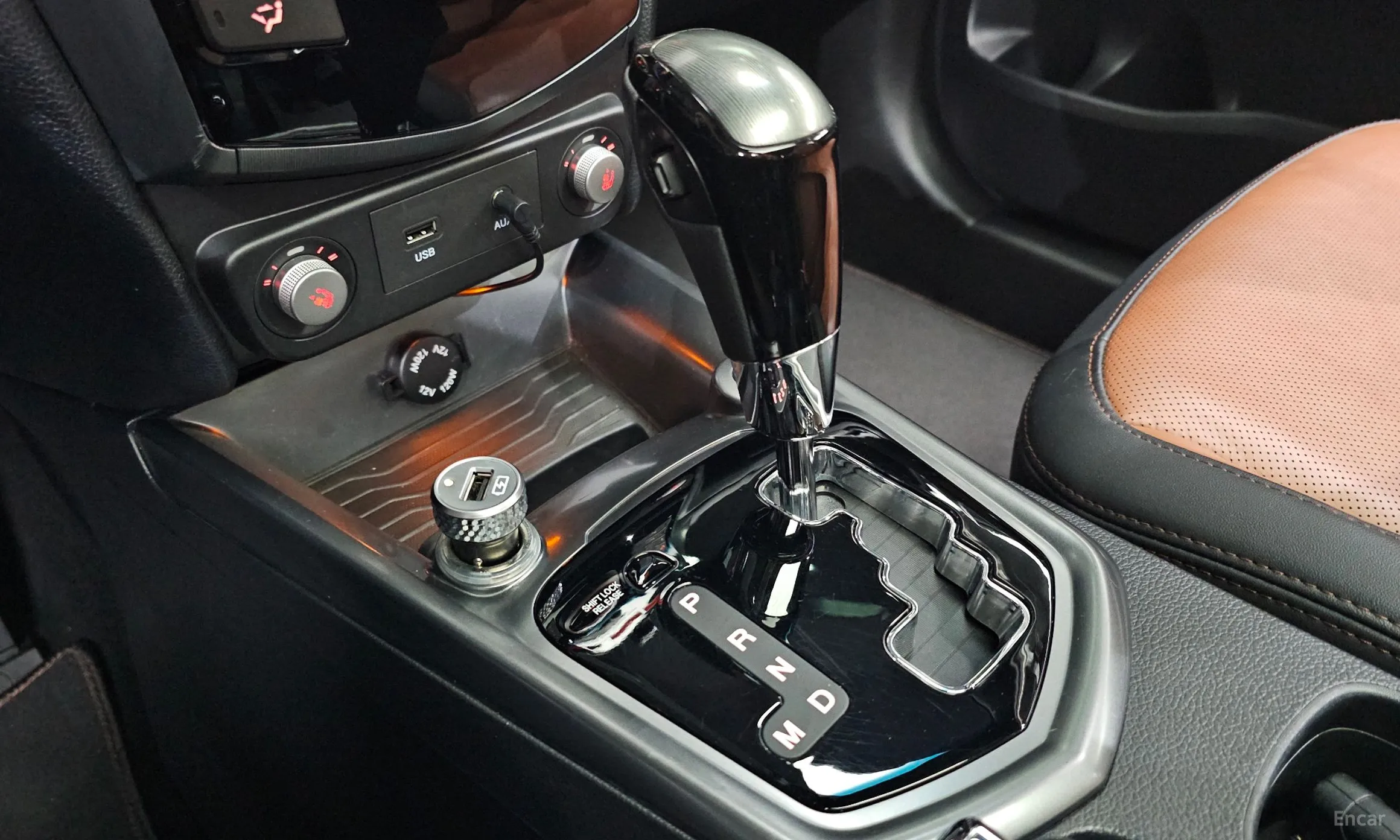 KG Mobility (SsangYong) Tivoli Armor превью 9
