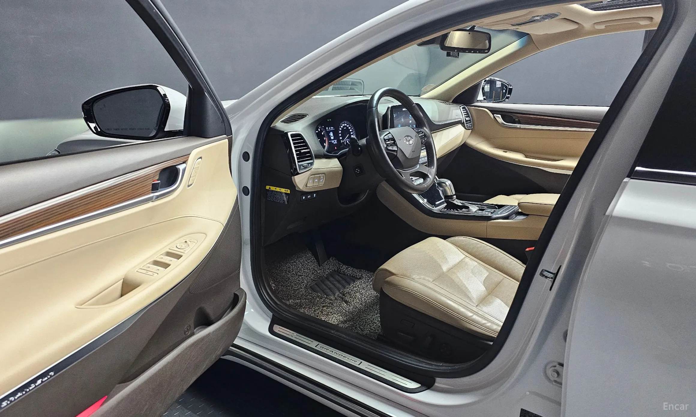 Hyundai Grandeur IG превью 10