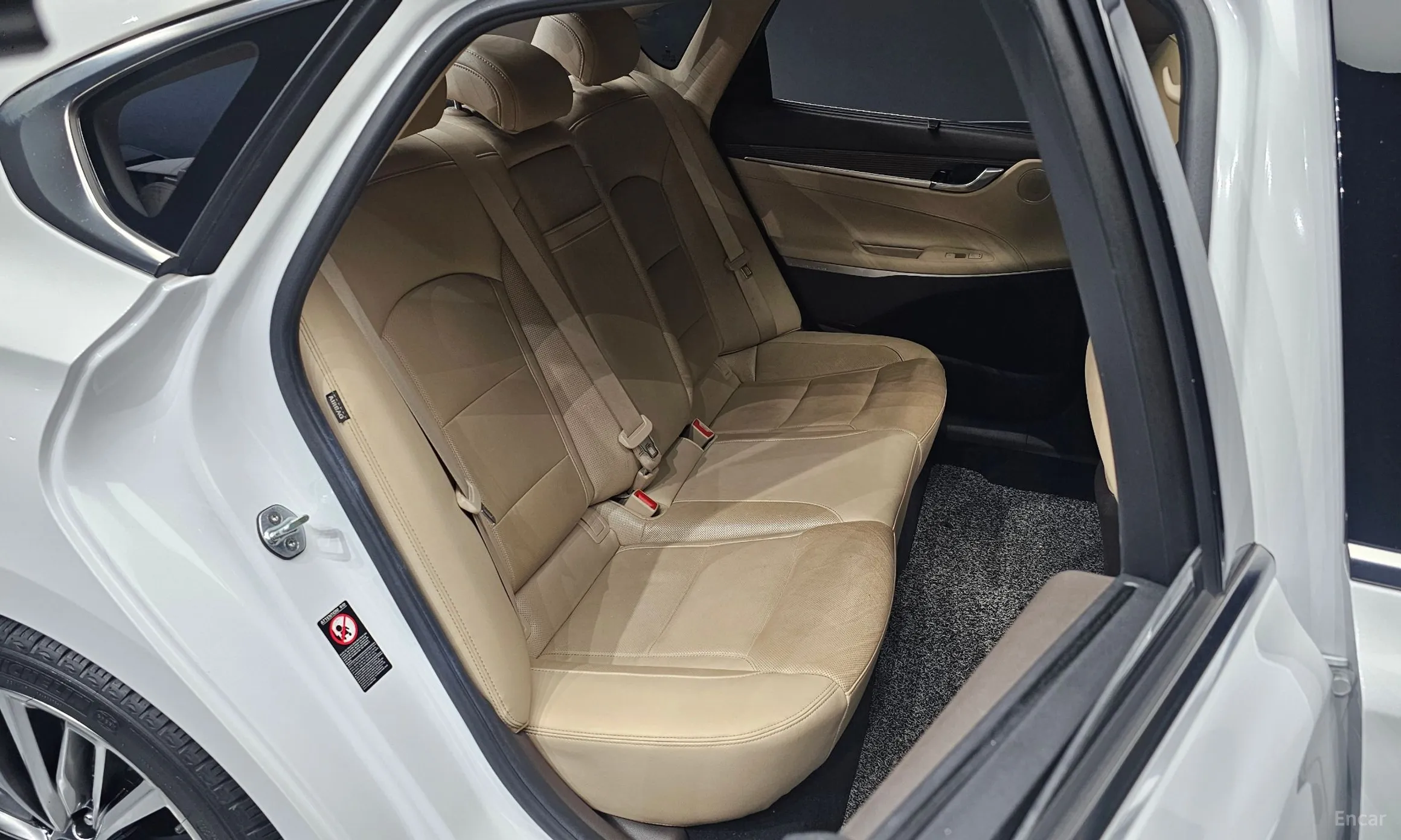 Hyundai Grandeur IG превью 11