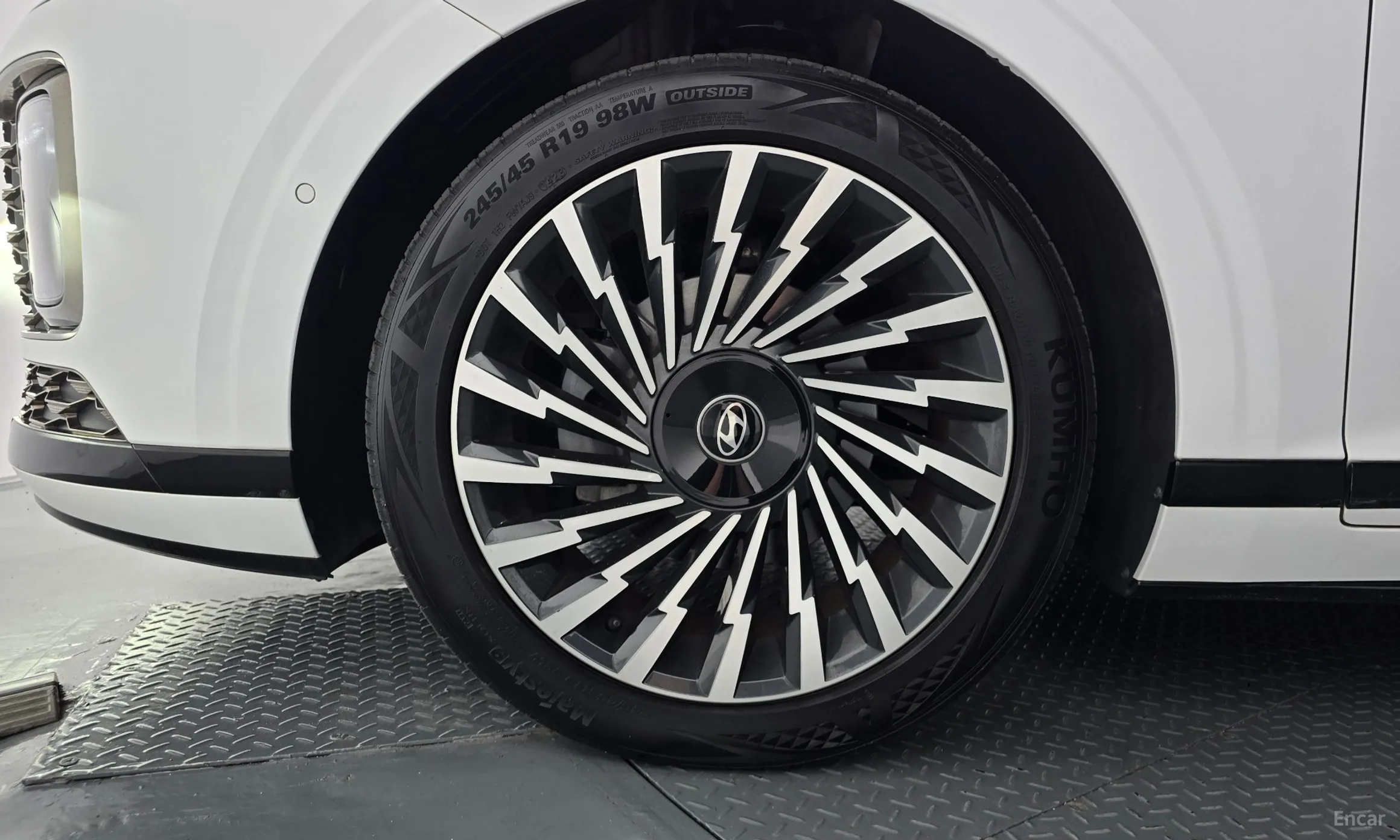 Hyundai Grandeur Hybrid (GN7) превью 5