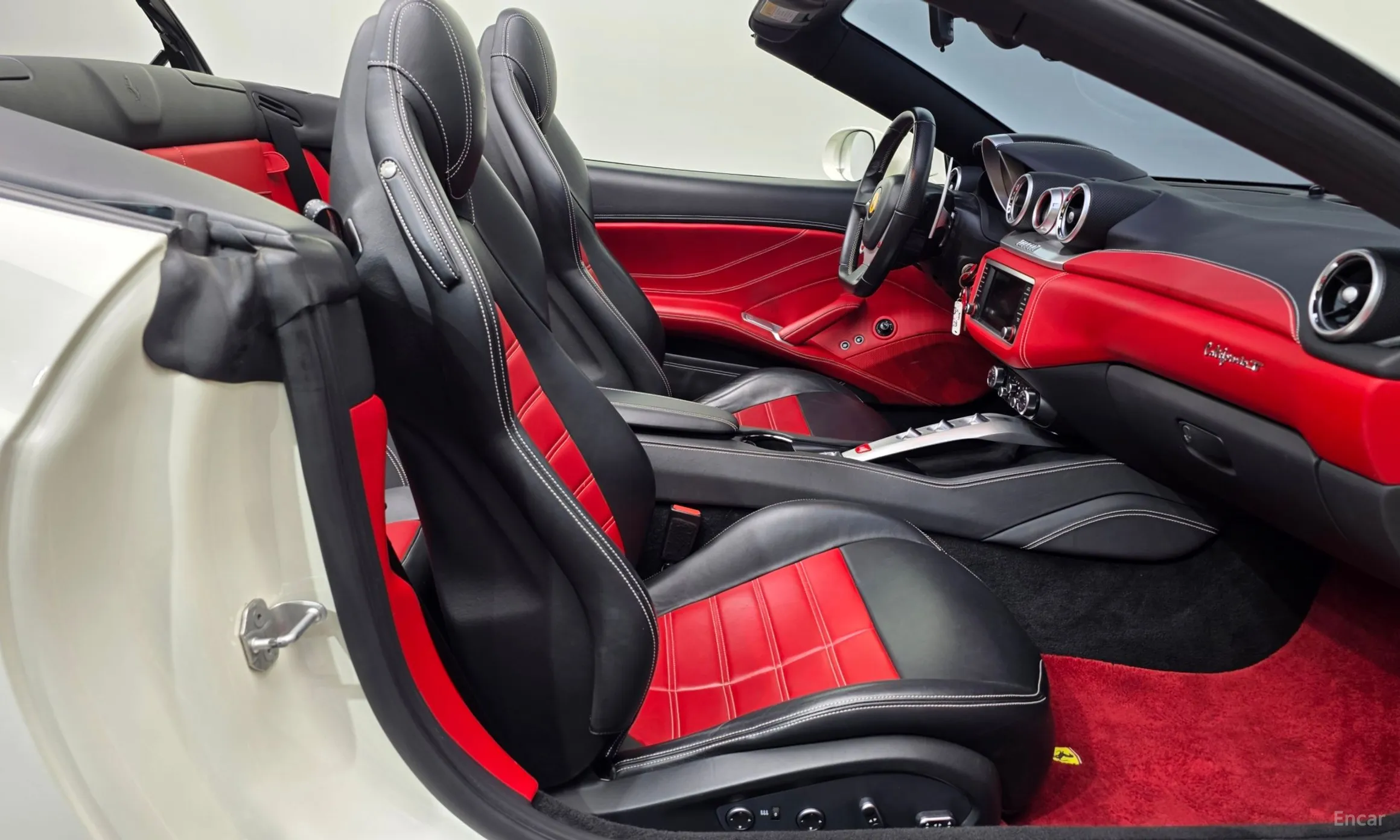 Ferrari California превью 11