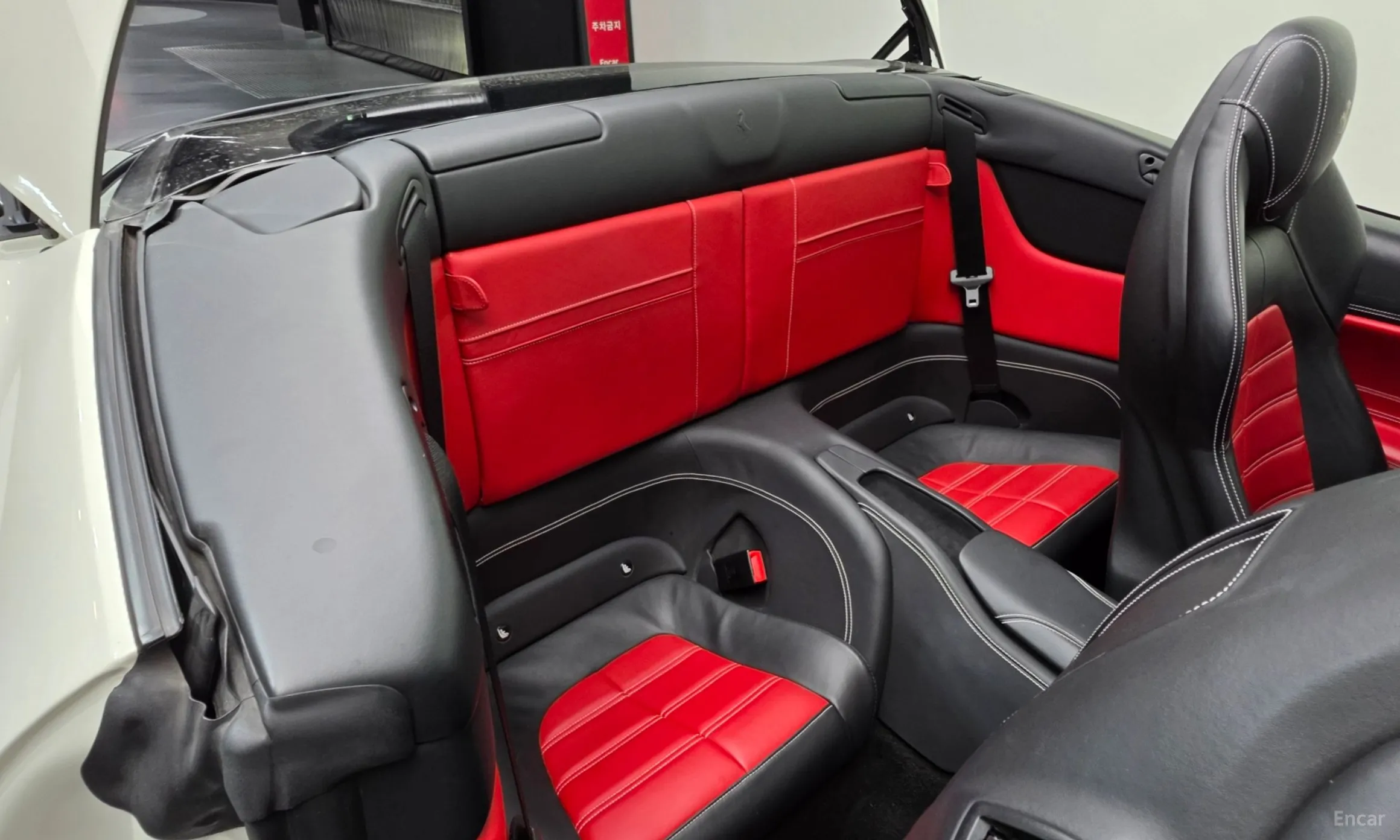 Ferrari California превью 12