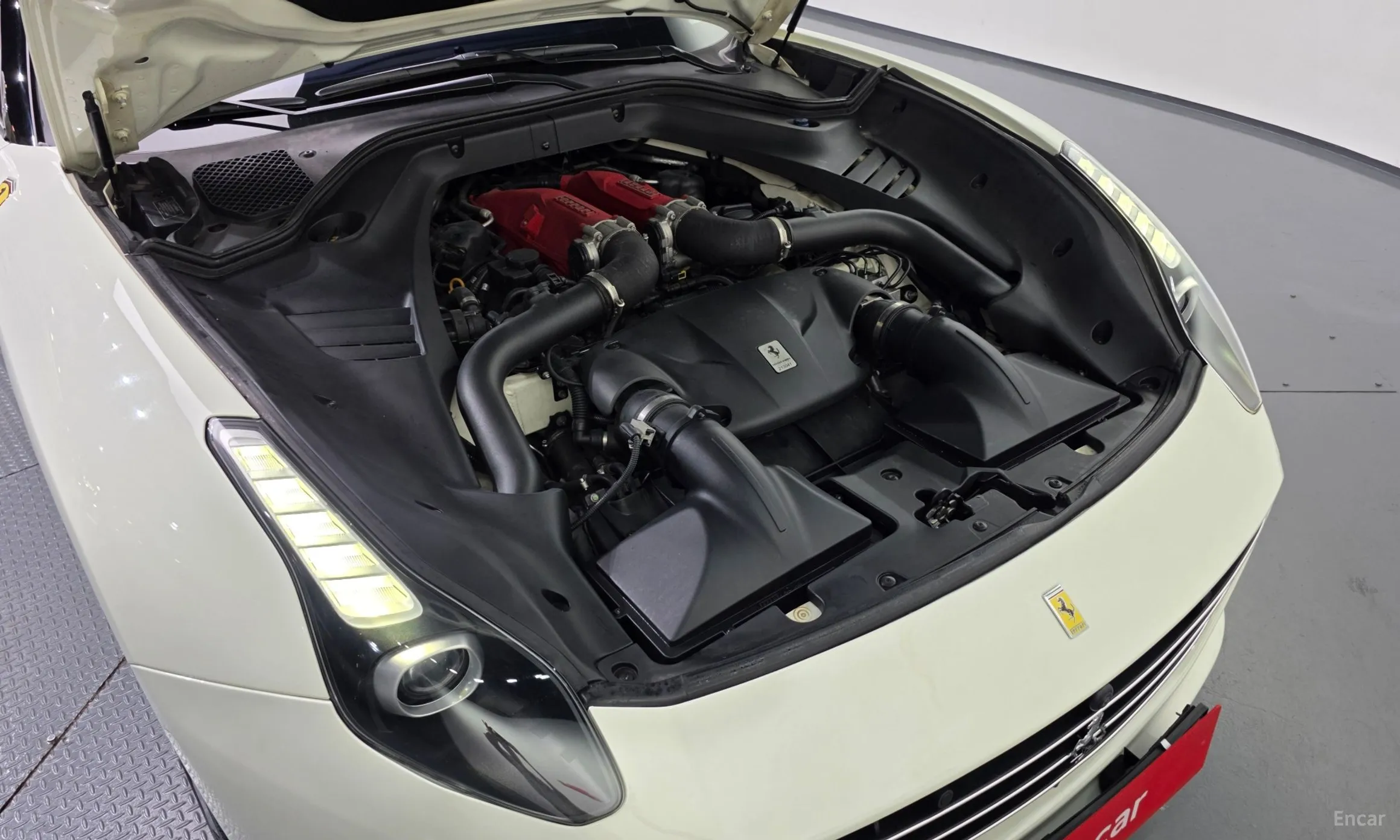 Ferrari California превью 6