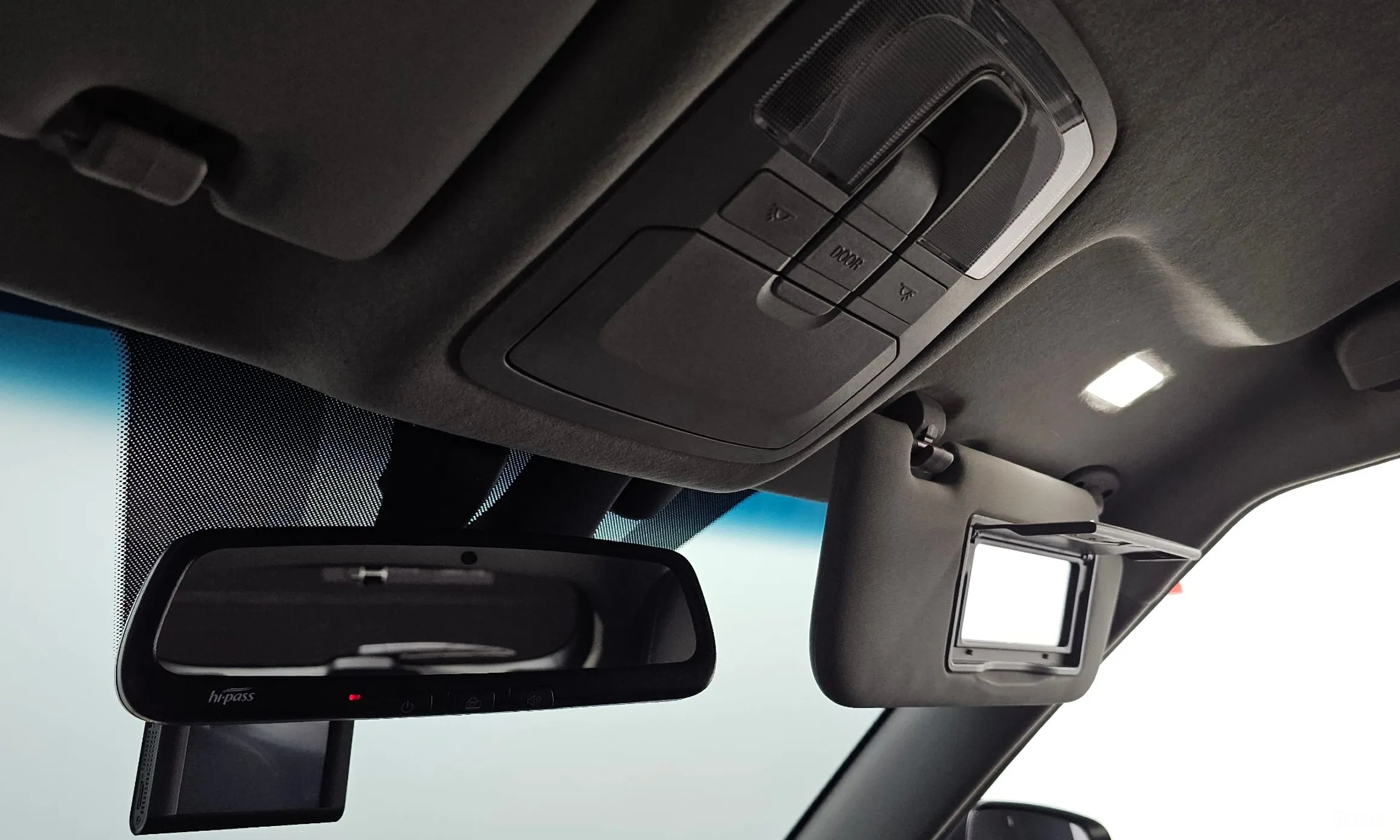 KG Mobility (SsangYong) Tivoli Armor превью 20