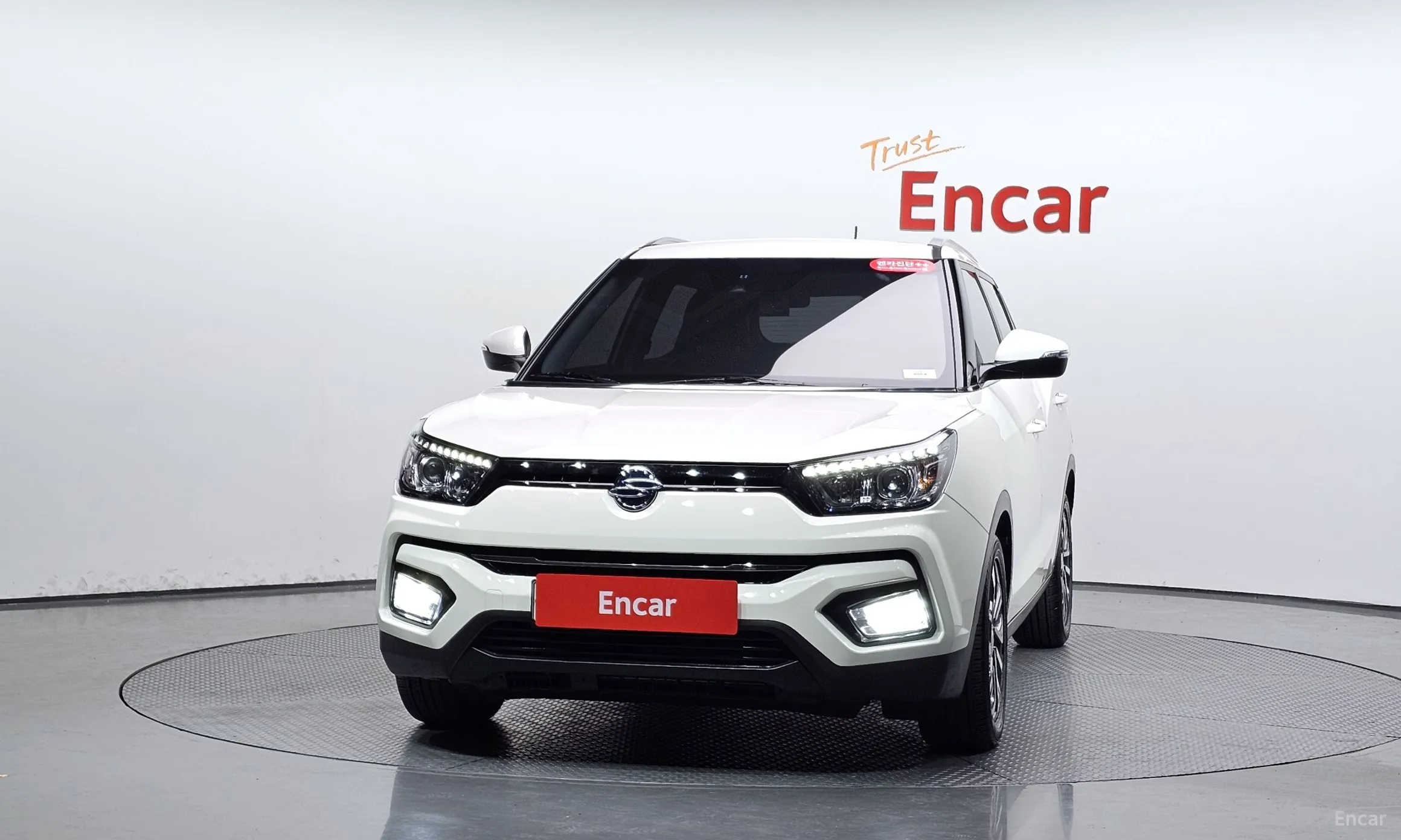 KG Mobility (SsangYong) Tivoli Armor превью 3