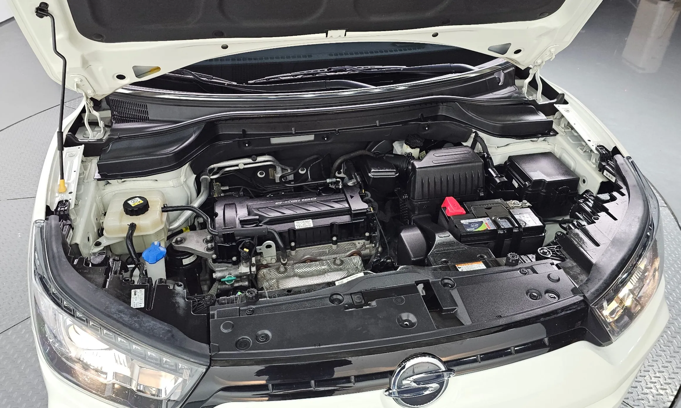 KG Mobility (SsangYong) Tivoli Armor превью 6