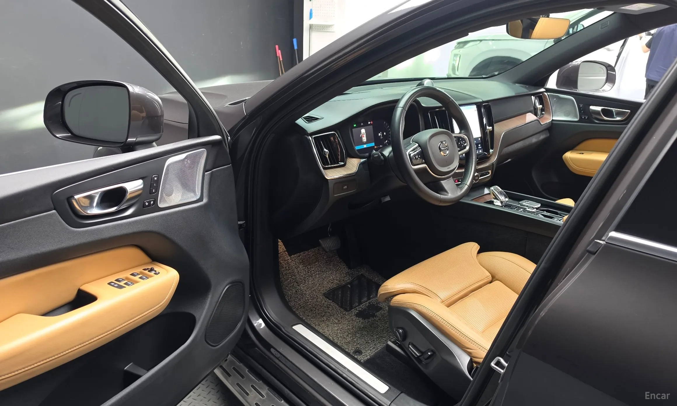Volvo XC60 Gen 2 превью 10
