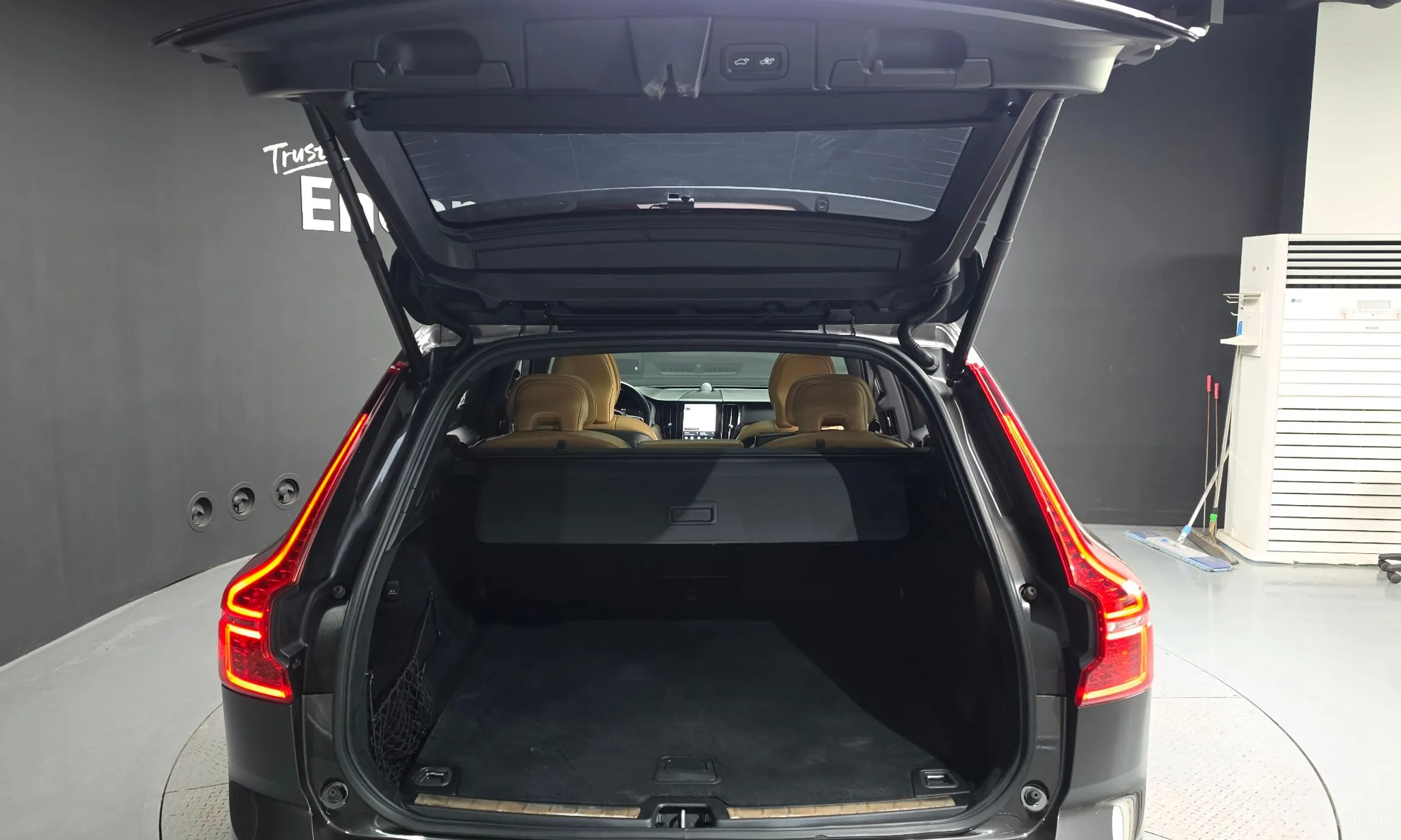 Volvo XC60 Gen 2 превью 20