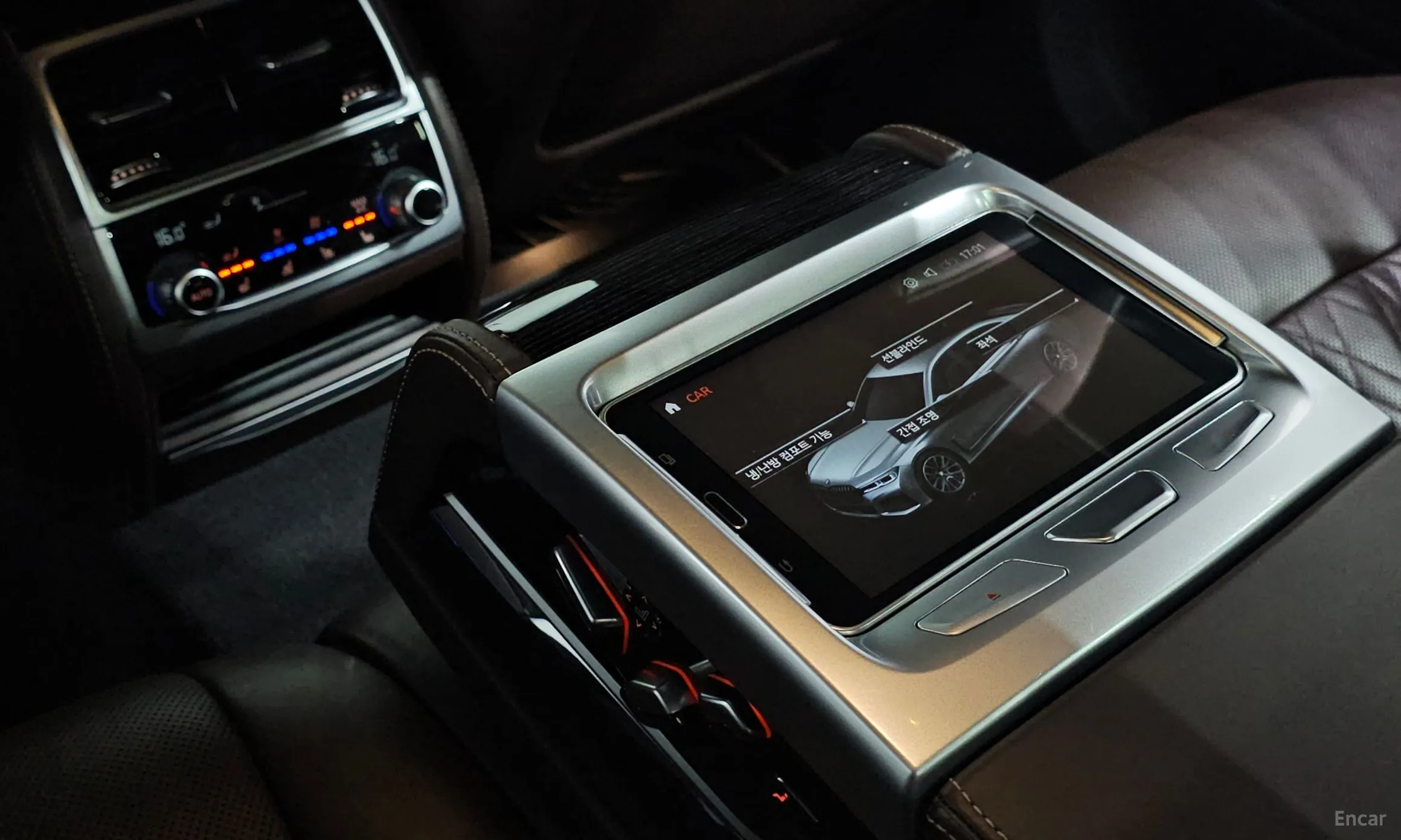 BMW 7 Series (G11) превью 19