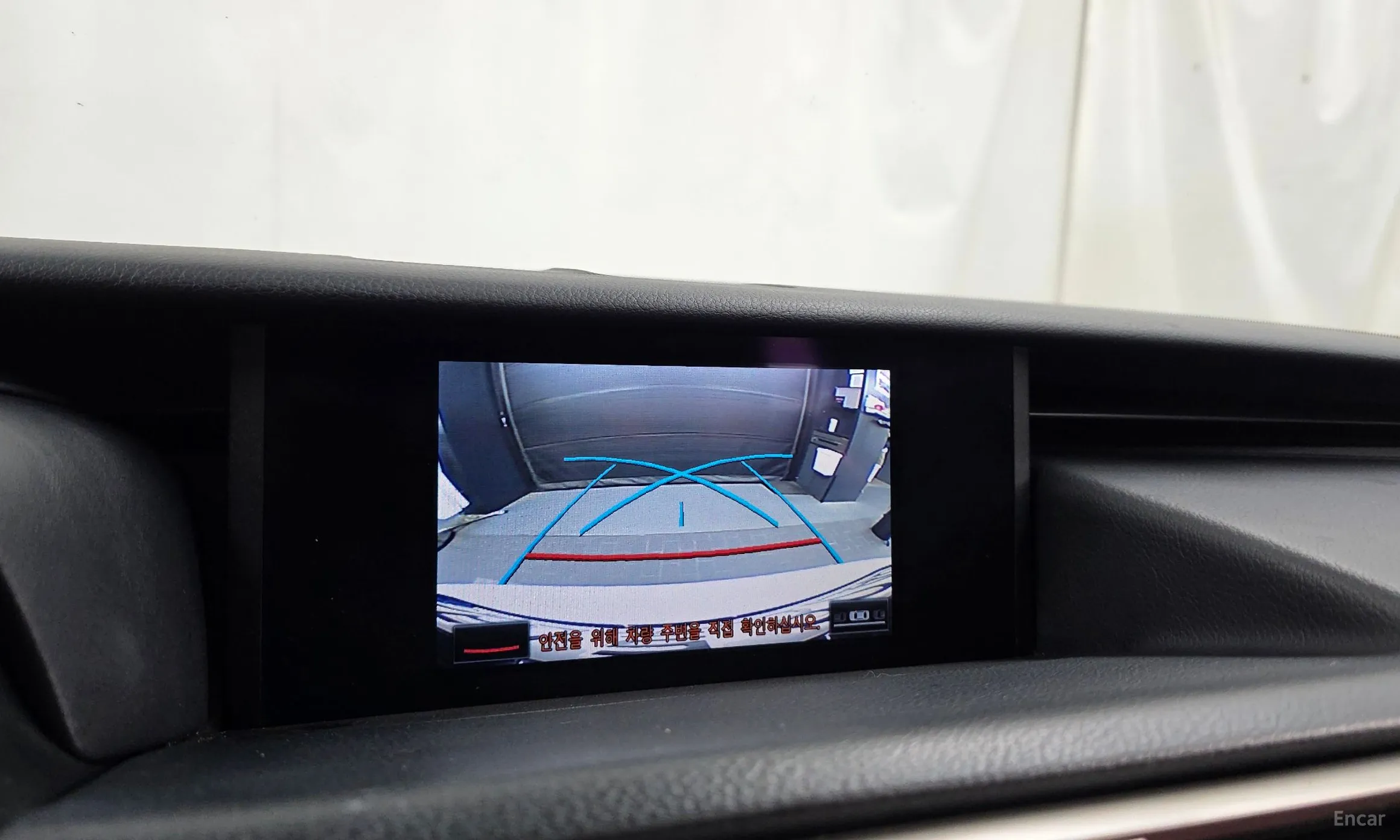 Lexus New IS300 превью 15