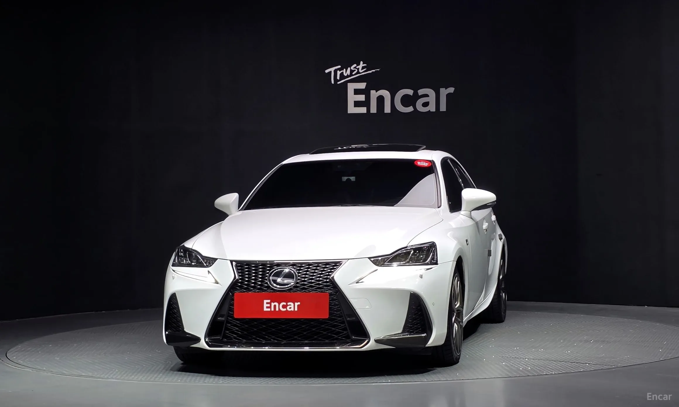 Lexus New IS300 превью 3