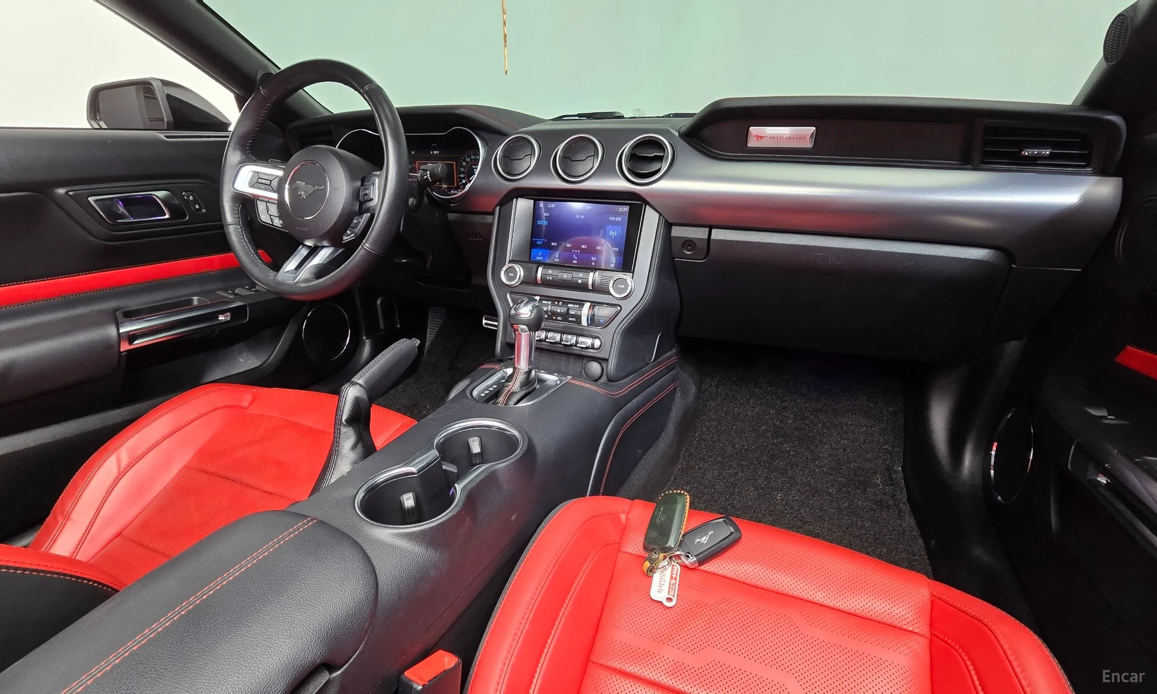 Ford Mustang превью 7