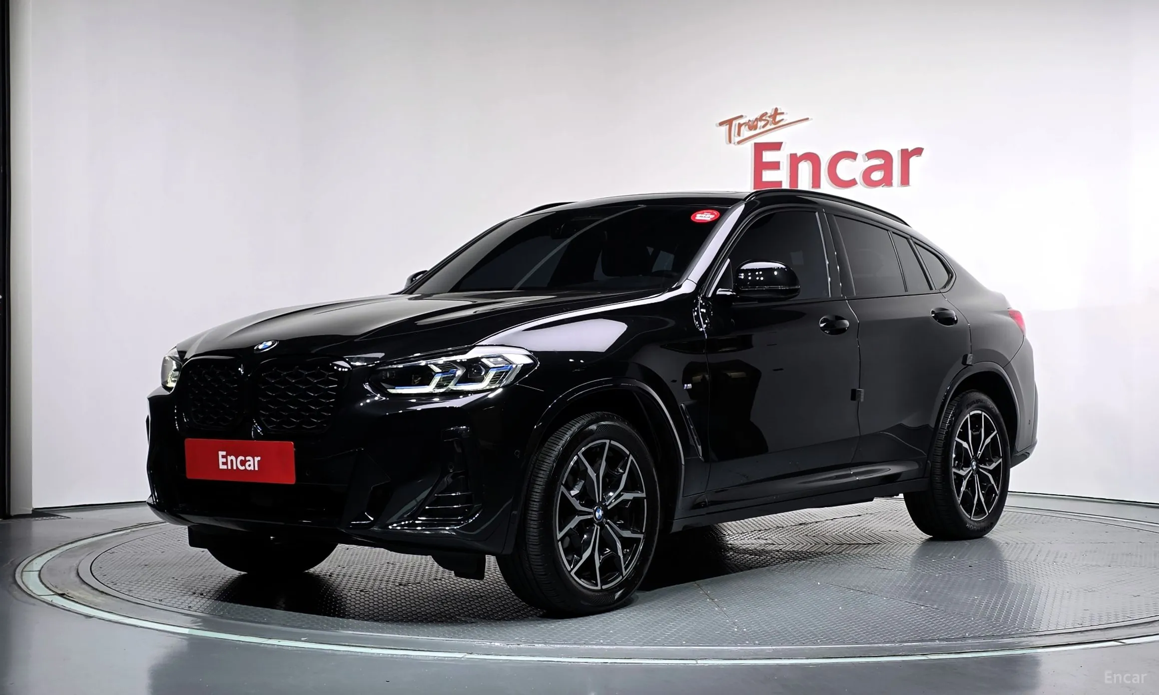 X4 (G02)