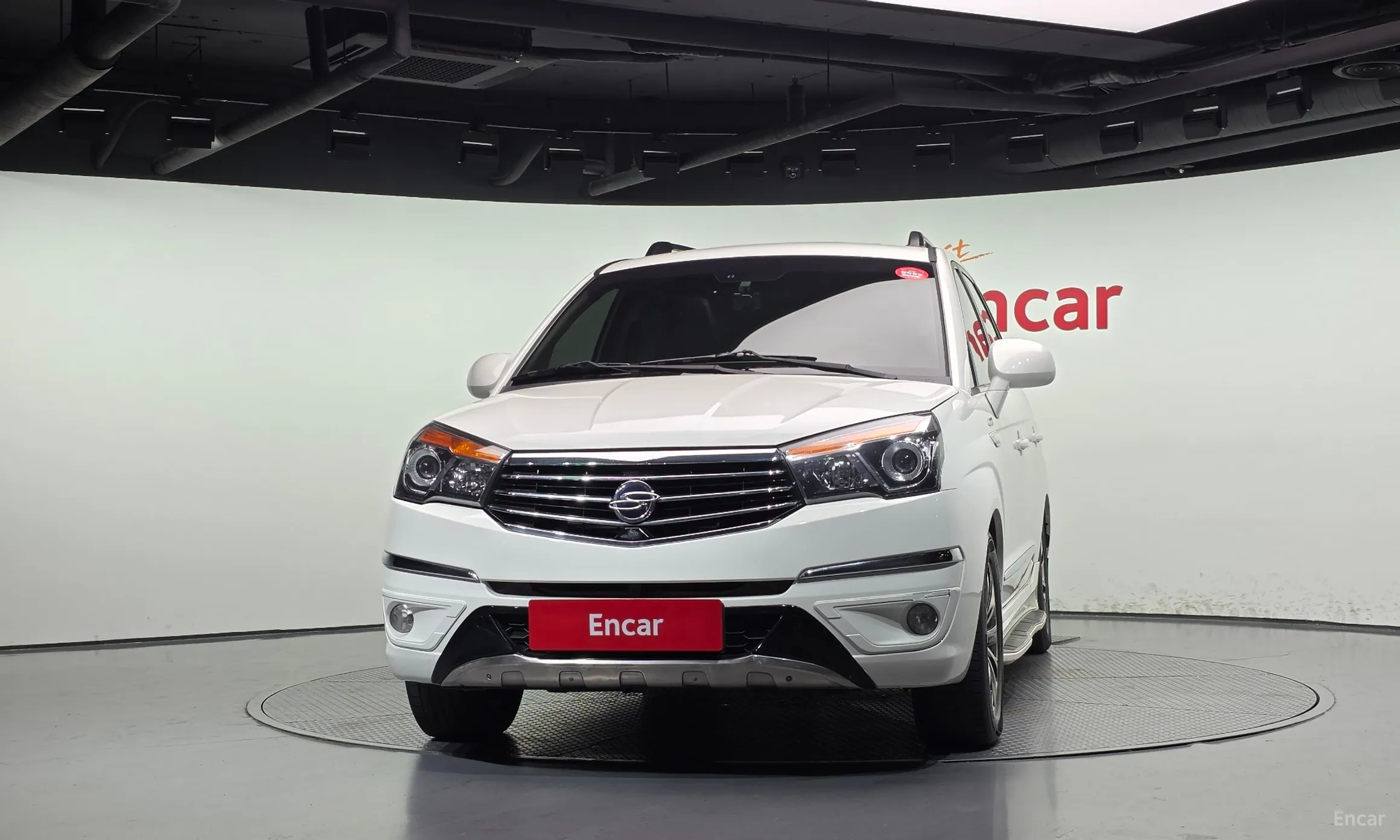 KG Mobility (SsangYong) Korando Turismo превью 3