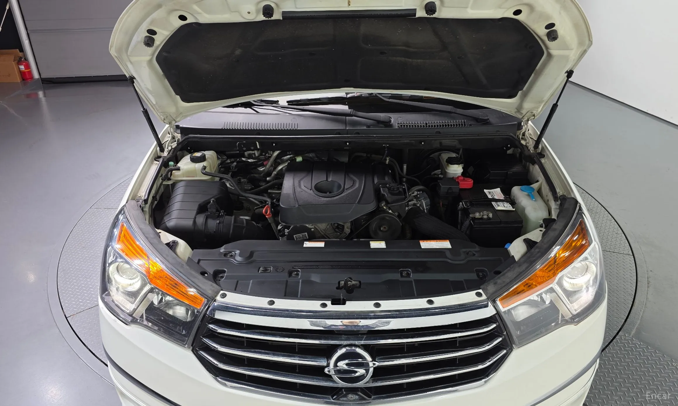 KG Mobility (SsangYong) Korando Turismo превью 6