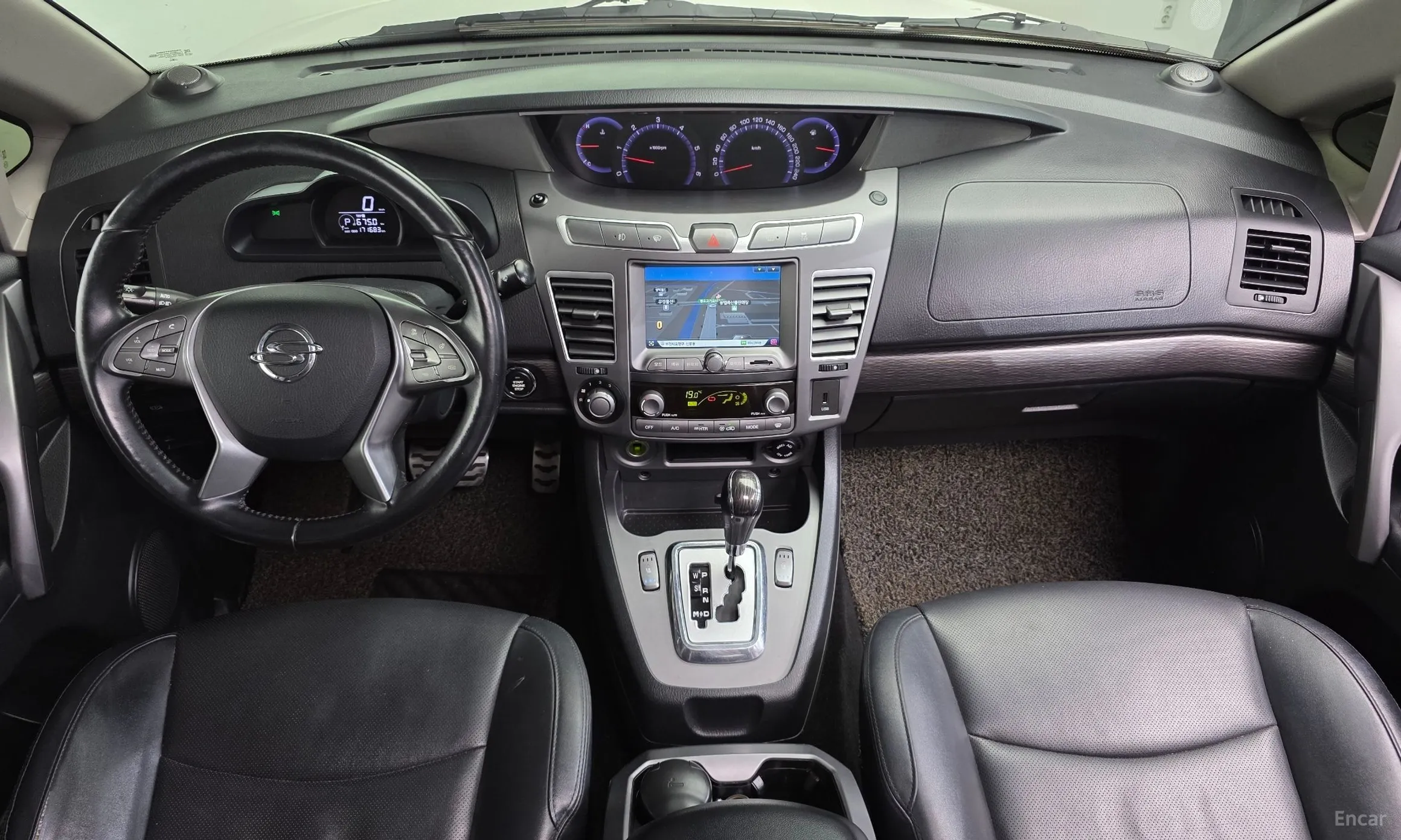 KG Mobility (SsangYong) Korando Turismo превью 7