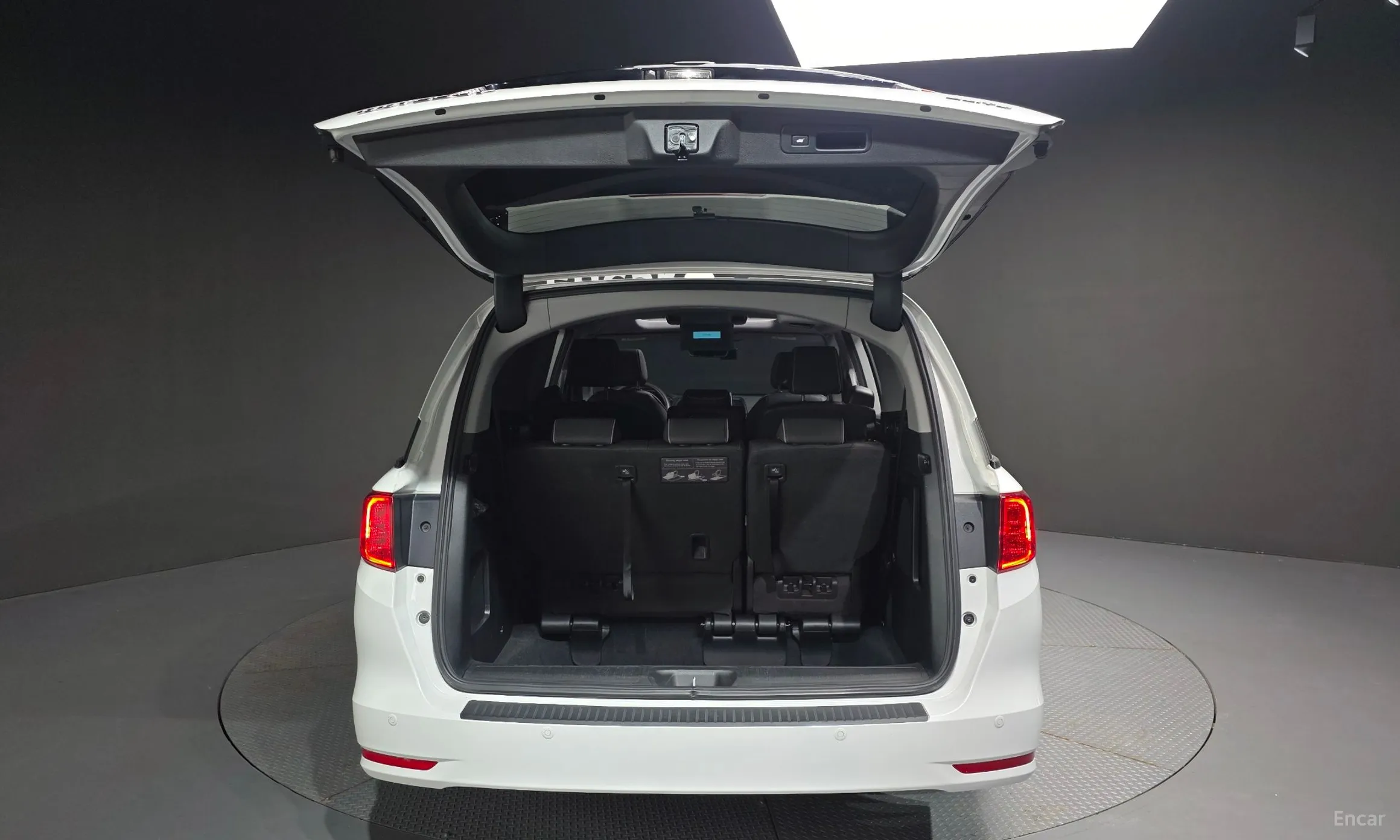 Honda Odyssey превью 18