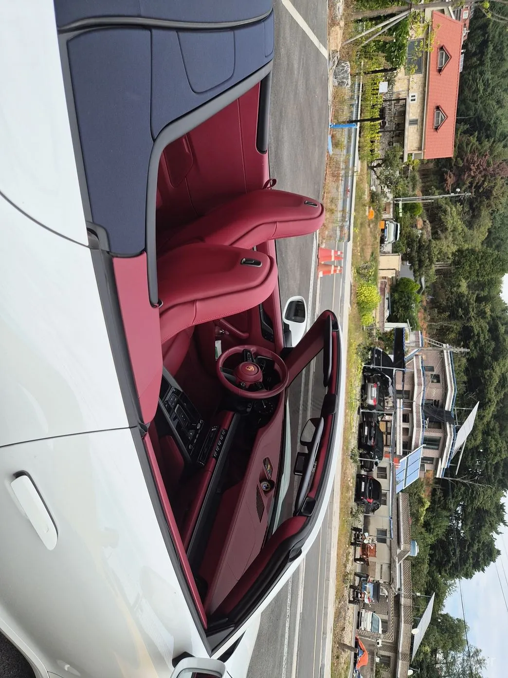 Porsche 911 (992) превью 10