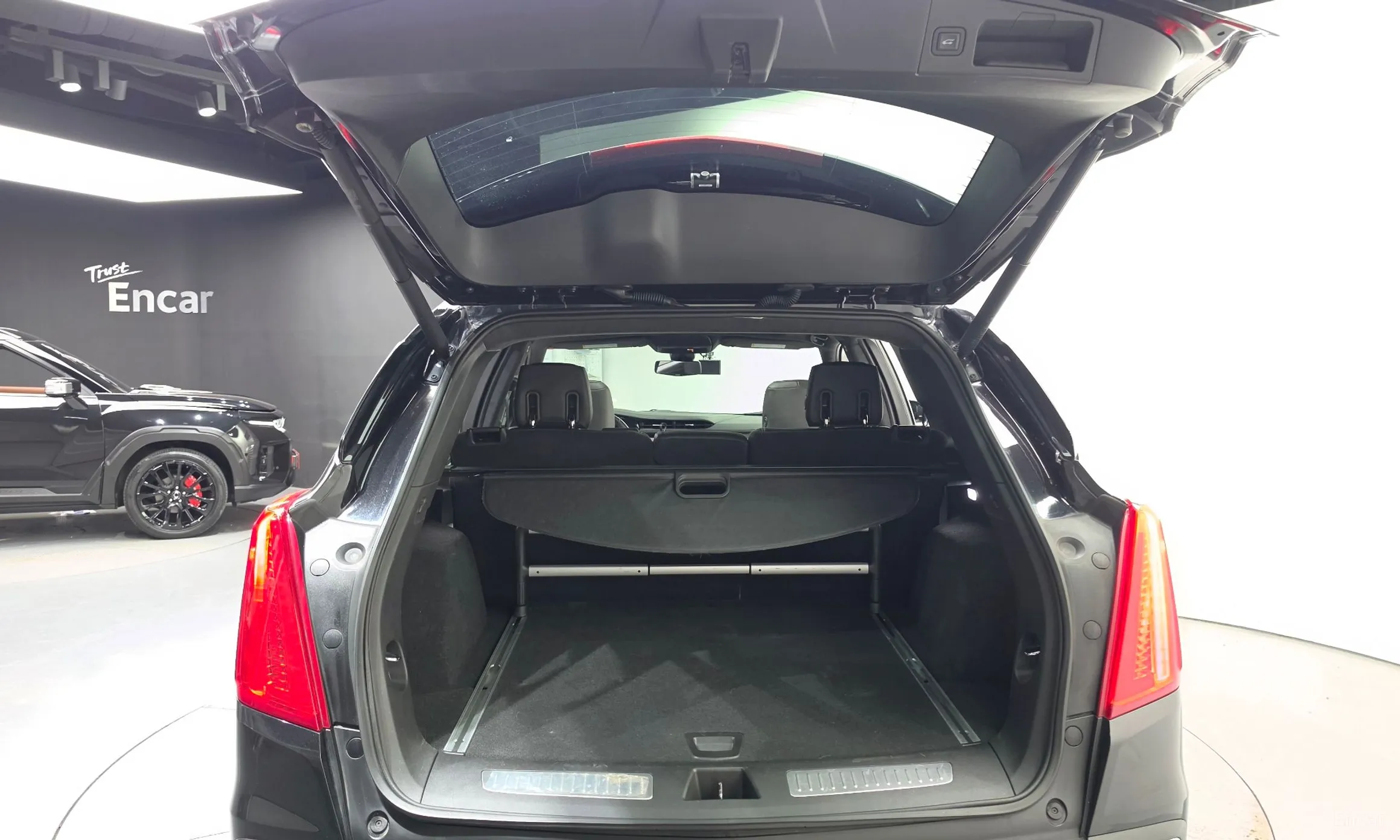 Cadillac XT5 превью 20