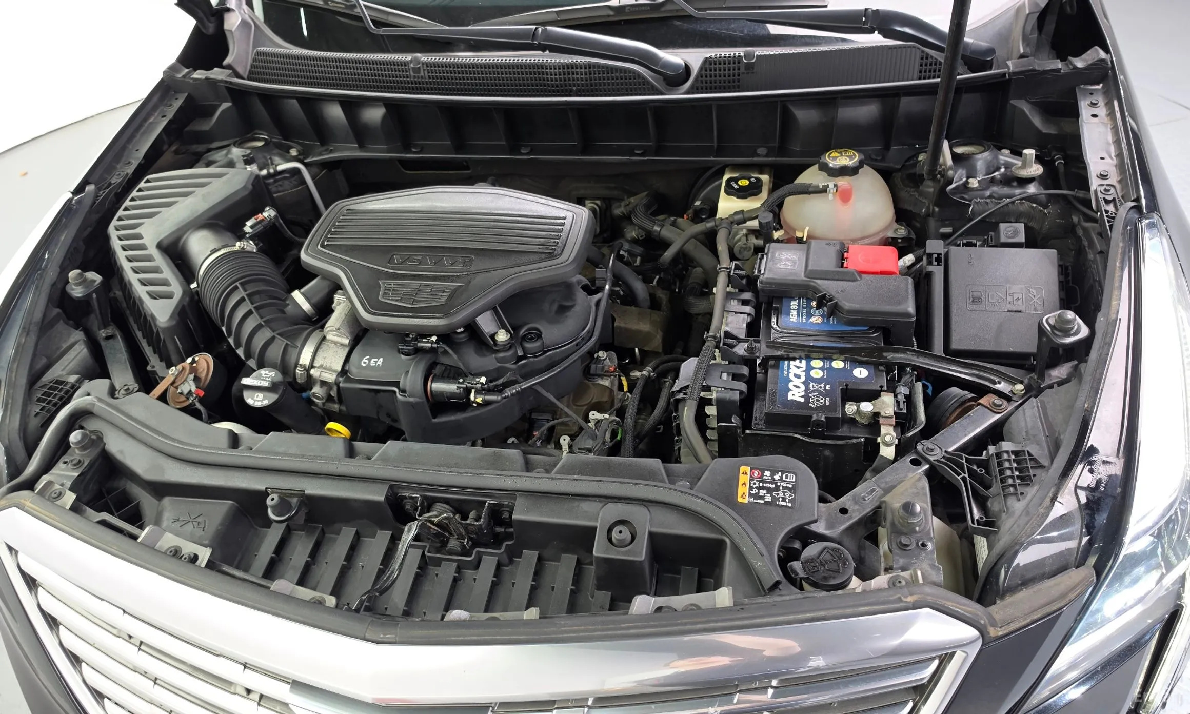 Cadillac XT5 превью 6