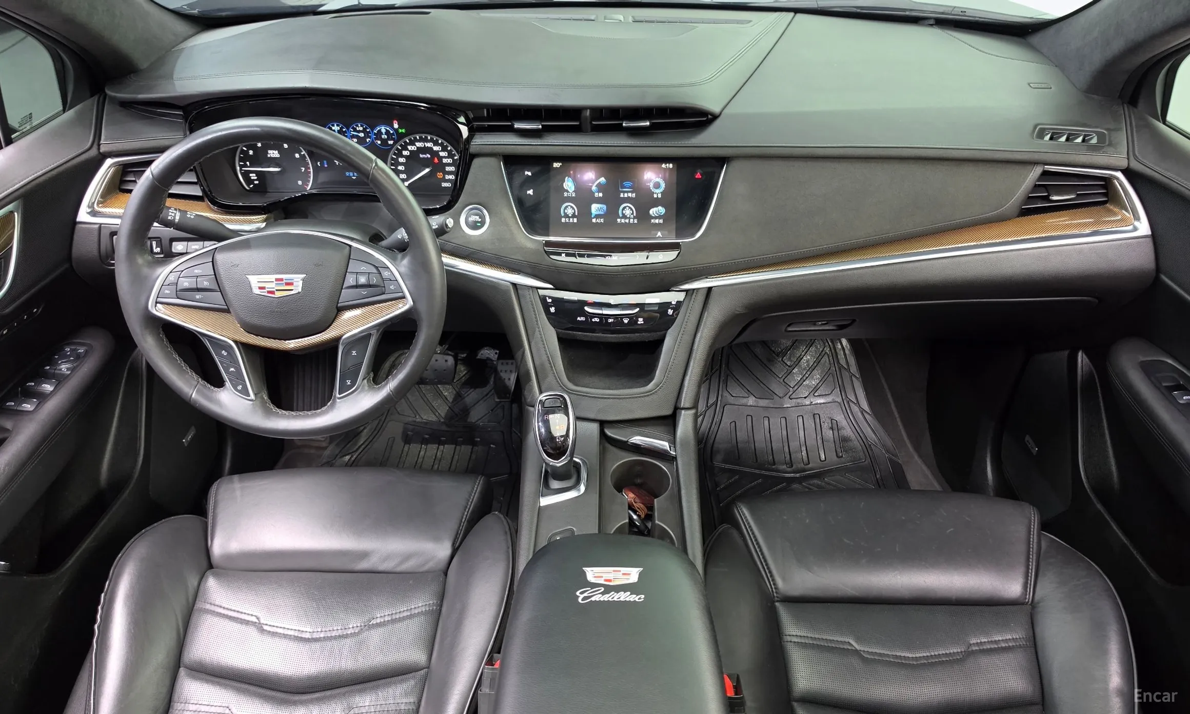Cadillac XT5 превью 7