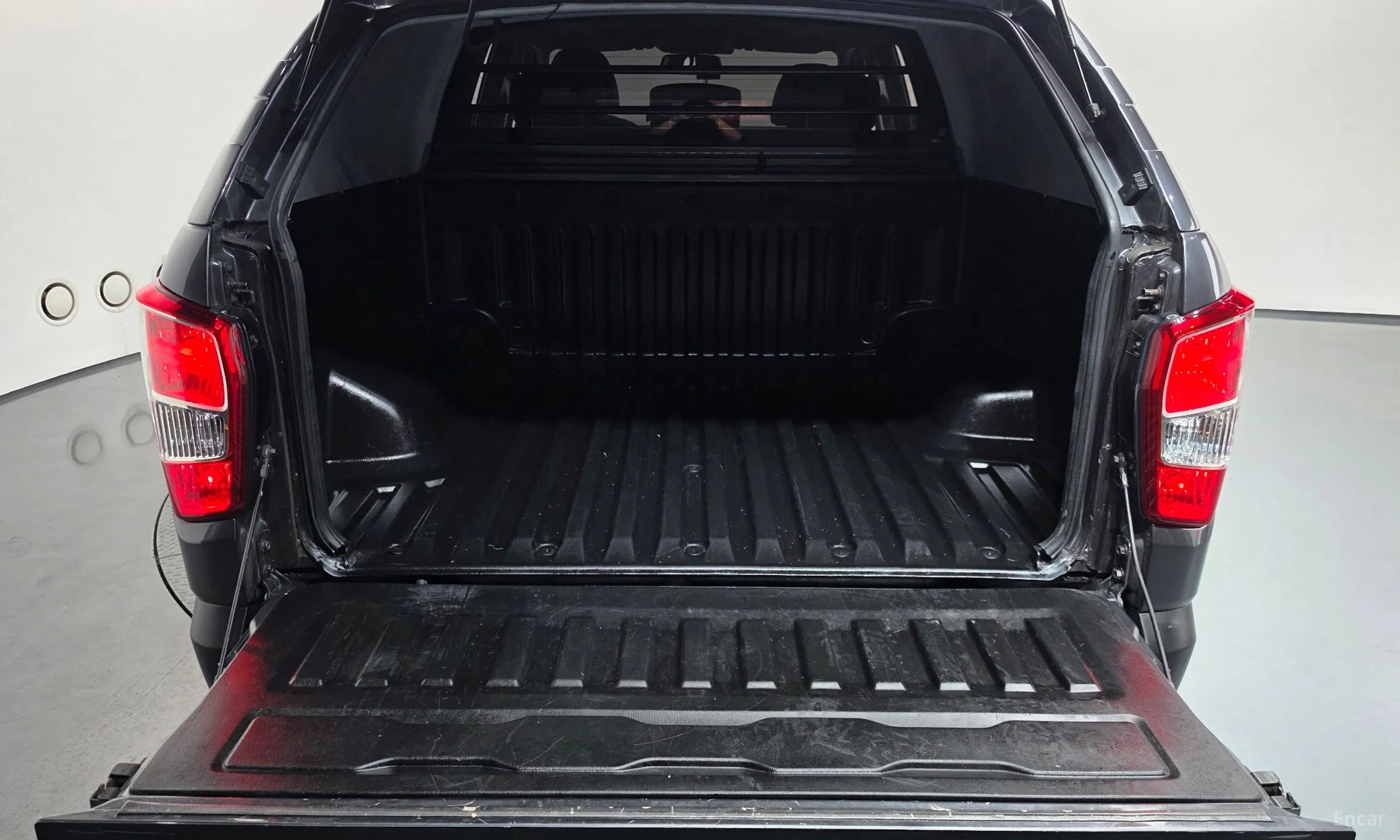 KG Mobility (SsangYong) Rexton Sports превью 20