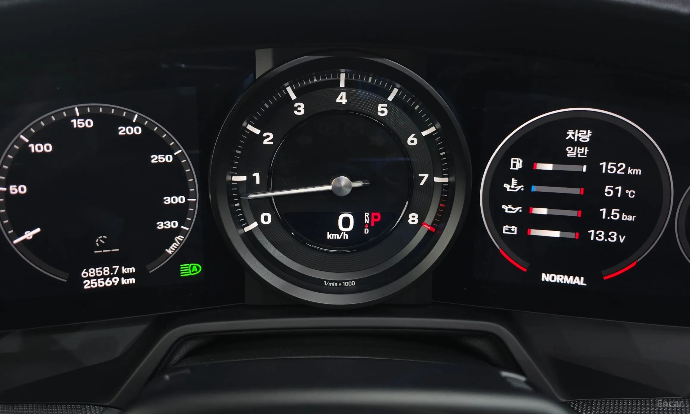Porsche 911 (992) превью 8