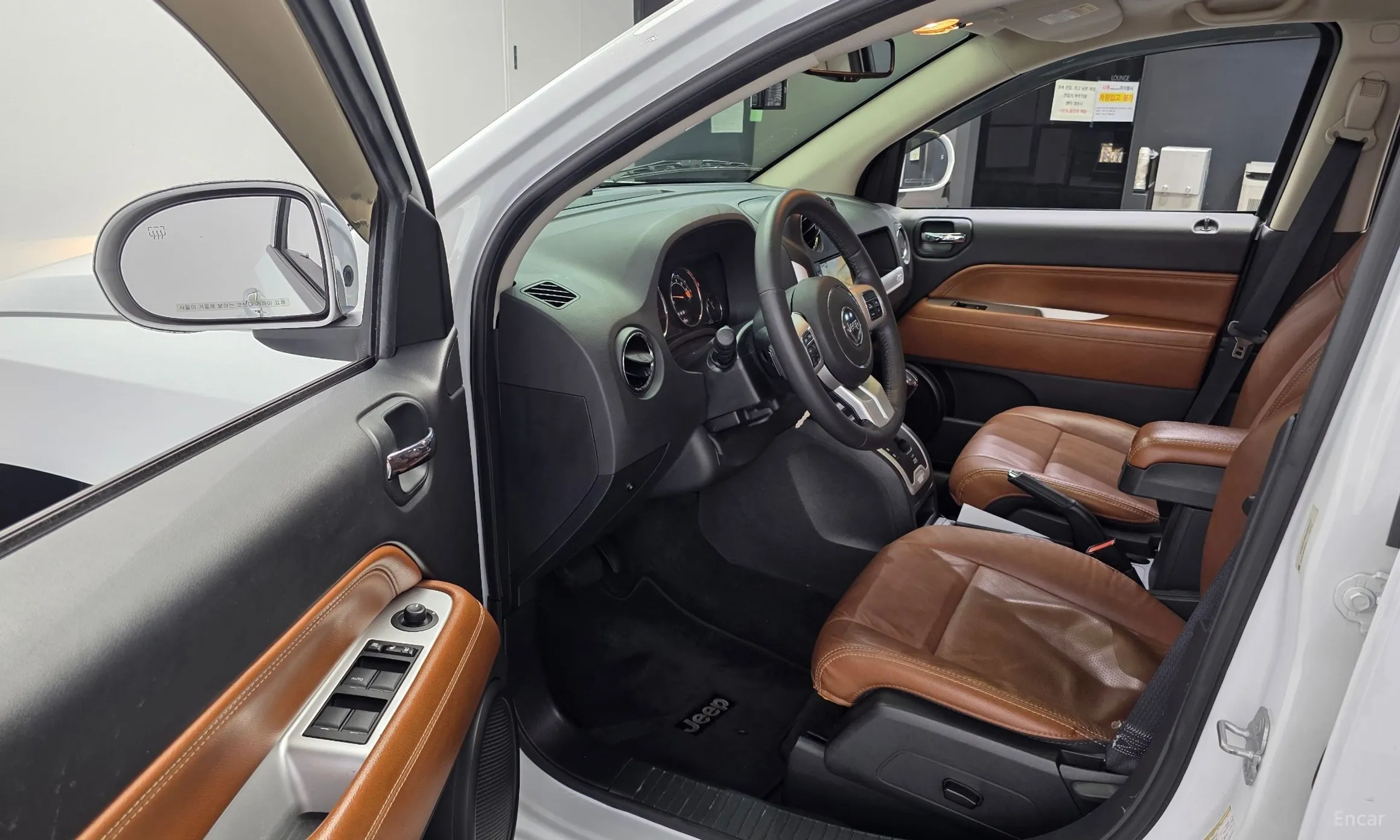 Jeep Compass превью 10