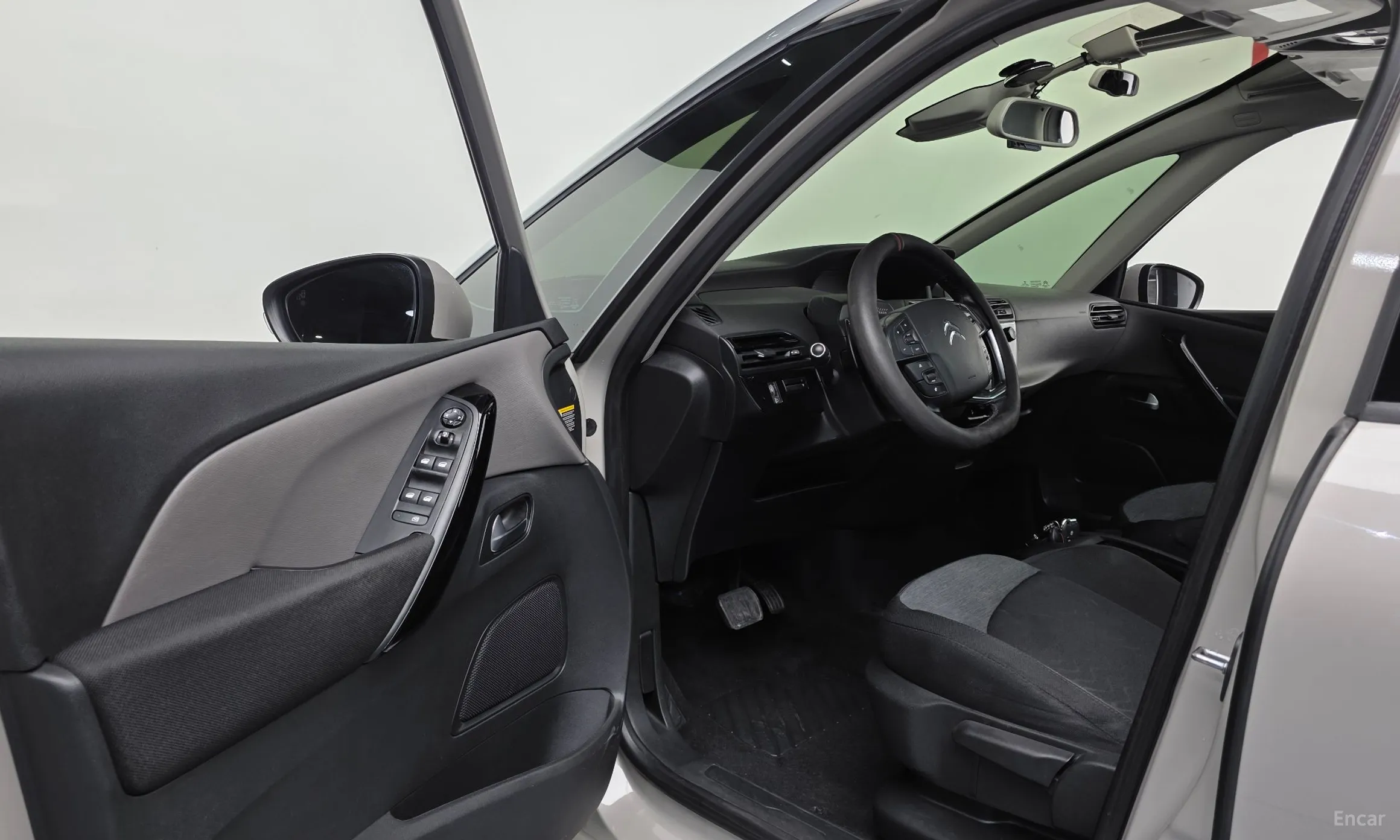 Citroën/DS Grand C4 Picasso превью 10