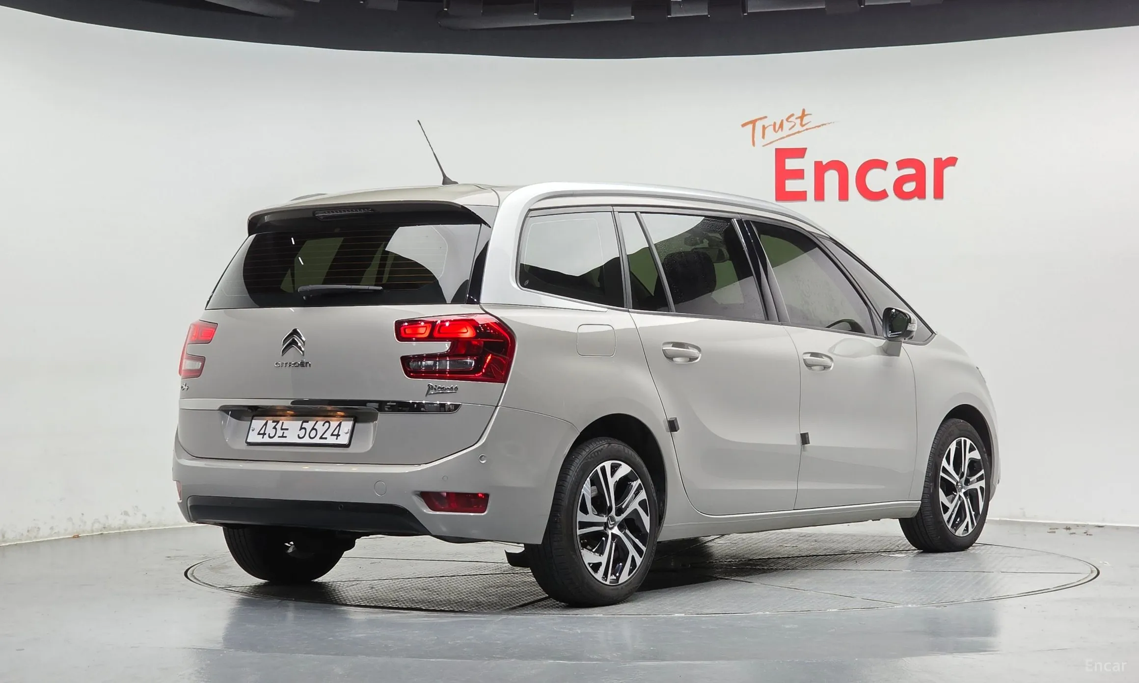 Citroën/DS Grand C4 Picasso превью 2