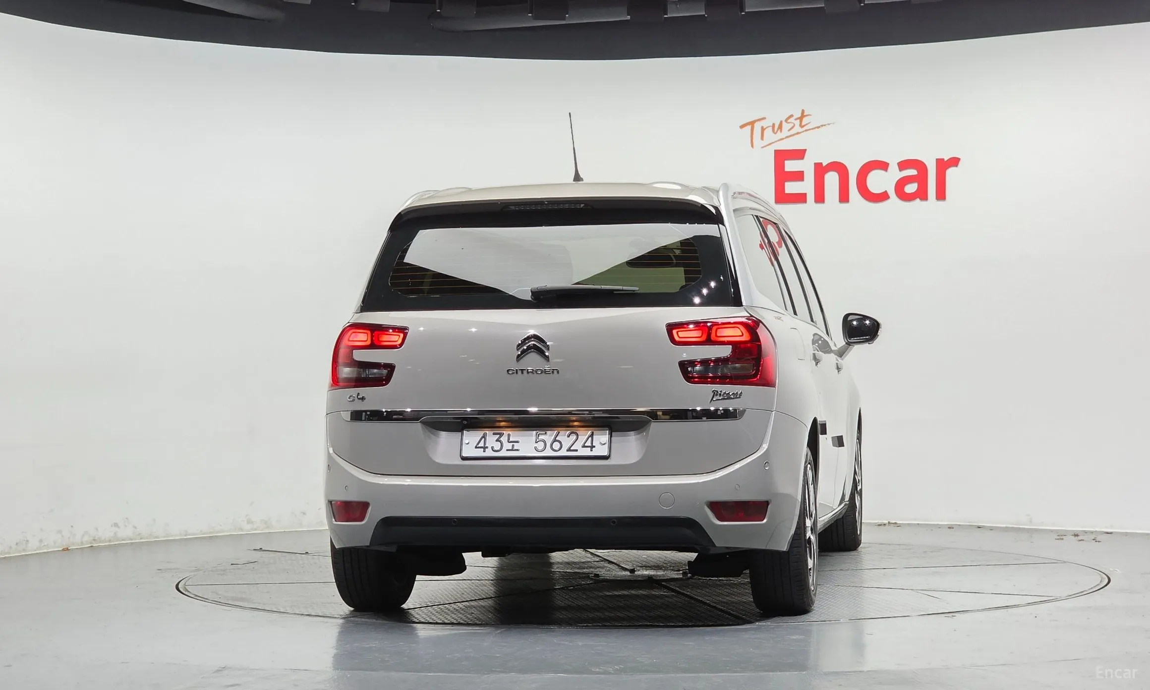 Citroën/DS Grand C4 Picasso превью 4