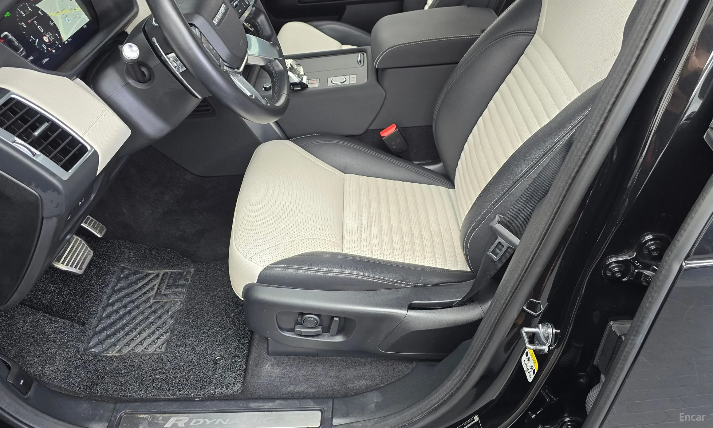 Land Rover Discovery 5 превью 19