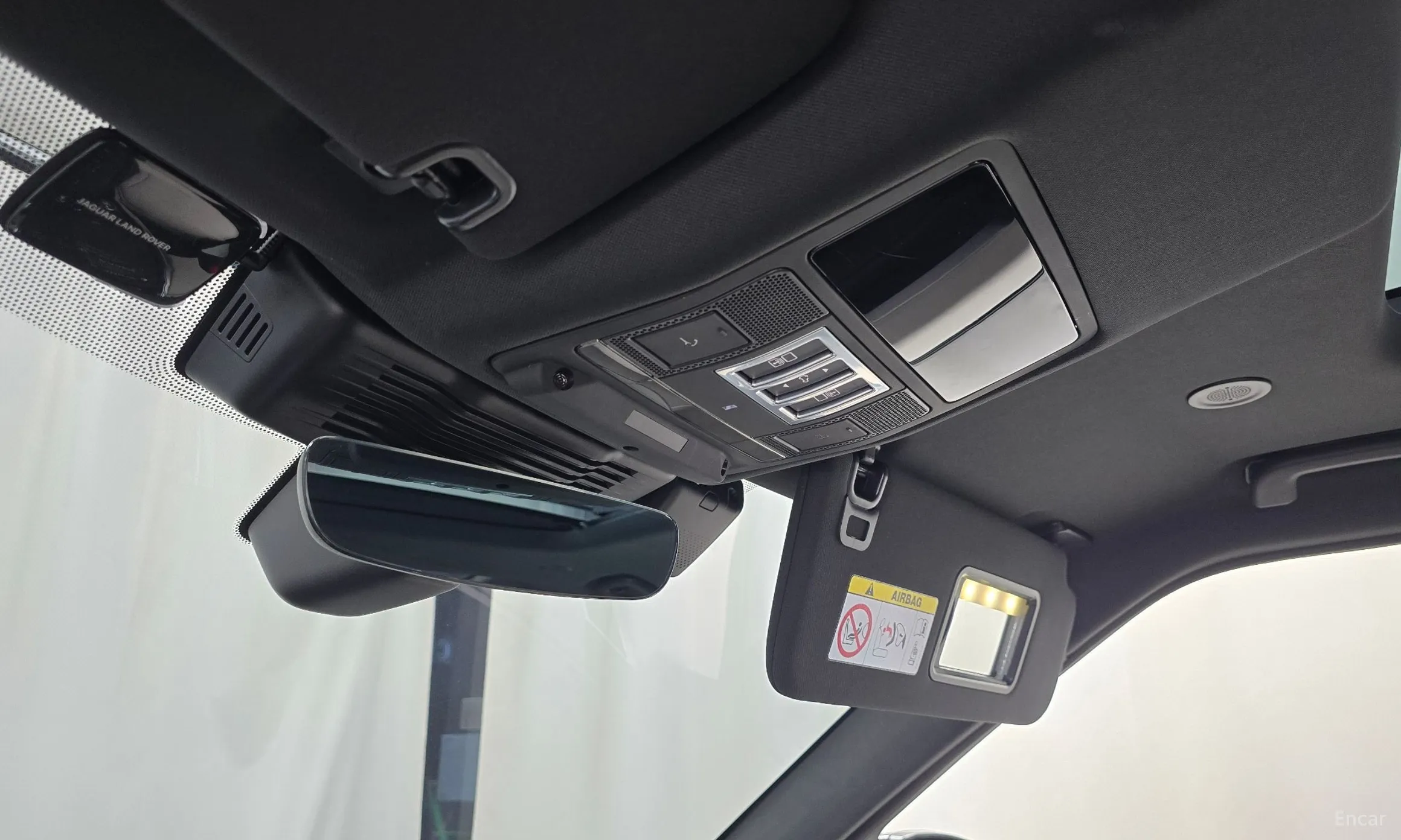 Land Rover Discovery 5 превью 20