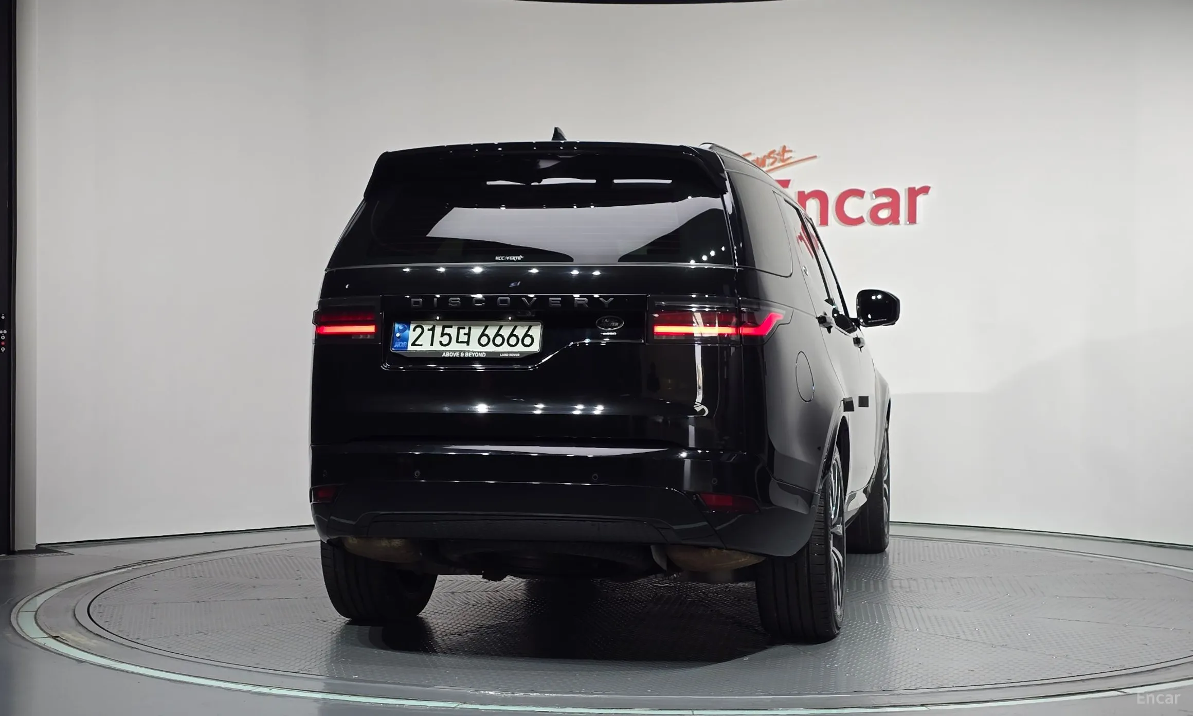 Land Rover Discovery 5 превью 4