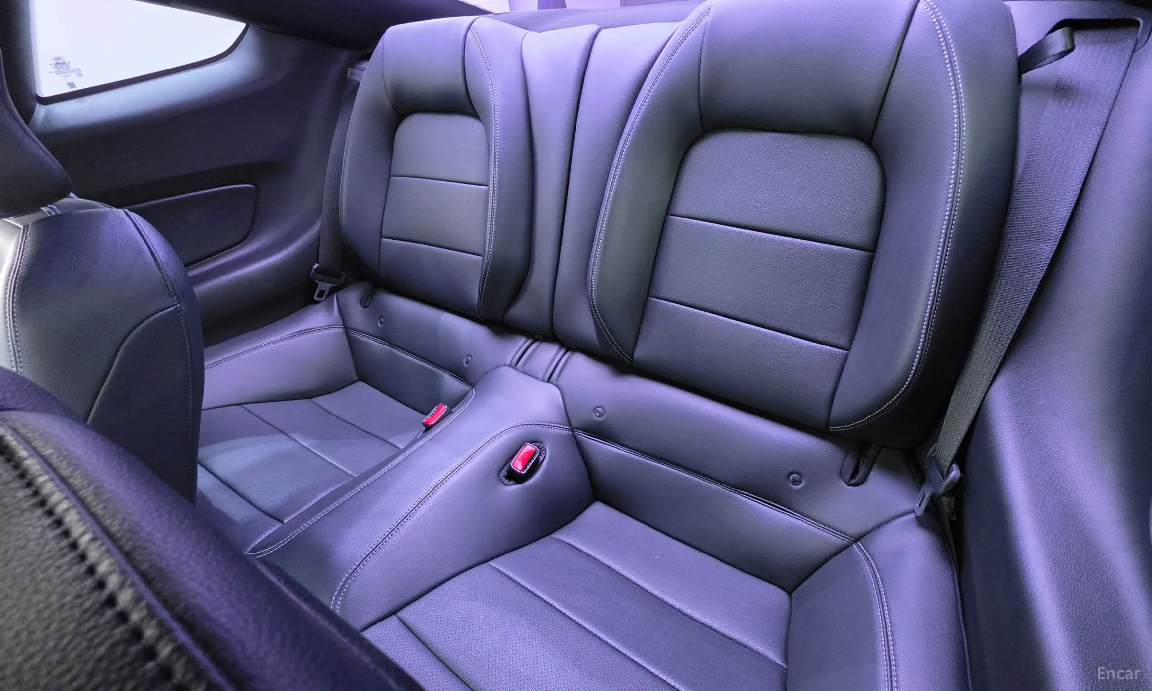 Ford Mustang превью 12