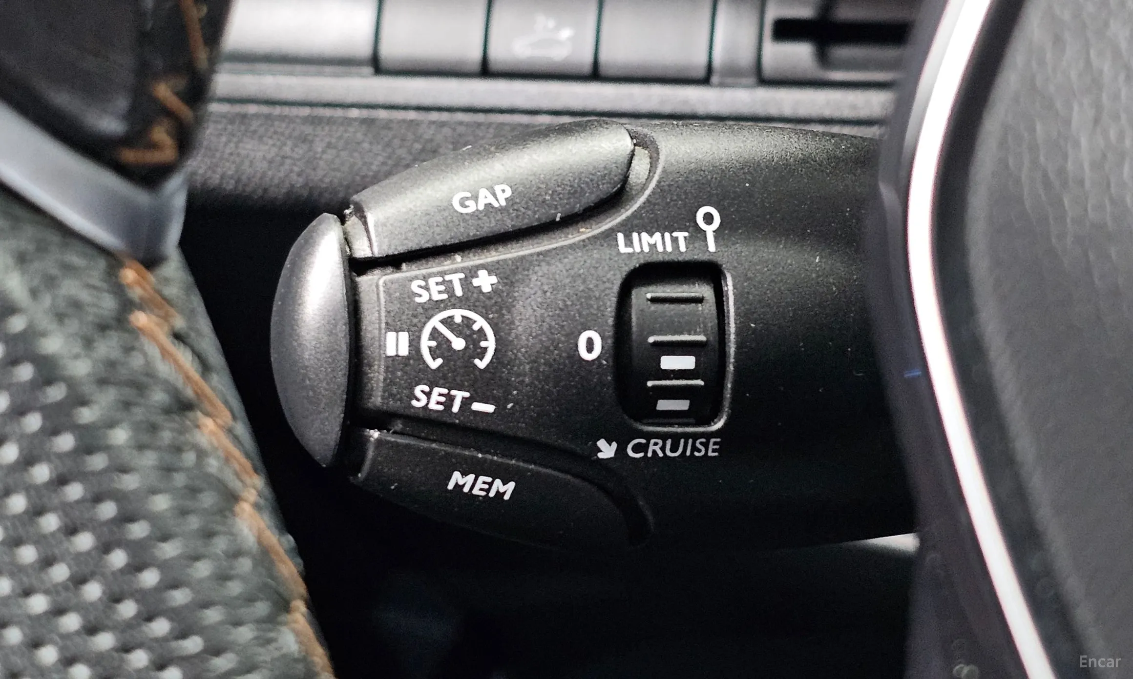 Peugeot 3008 2nd generation превью 18