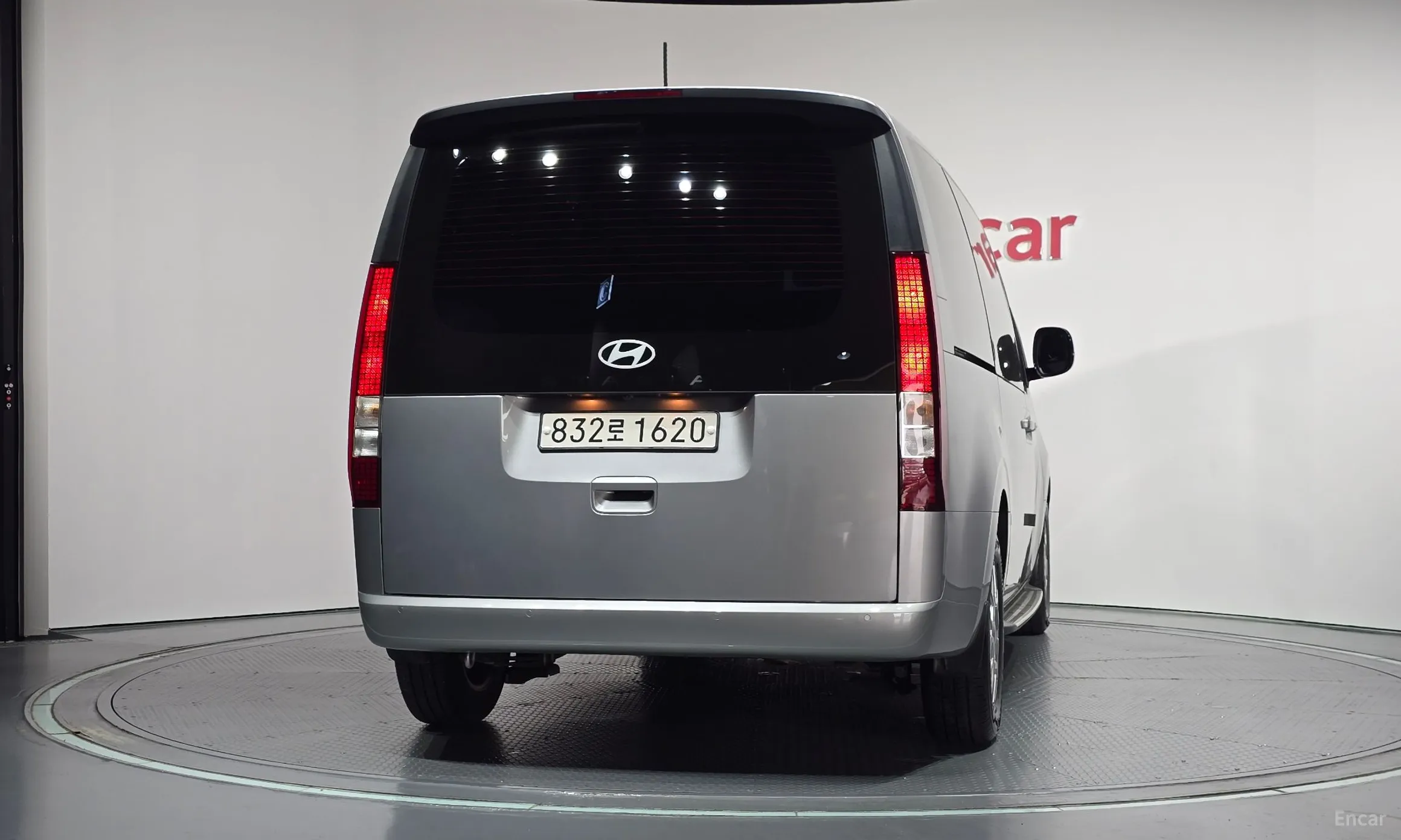 Hyundai Staria превью 4