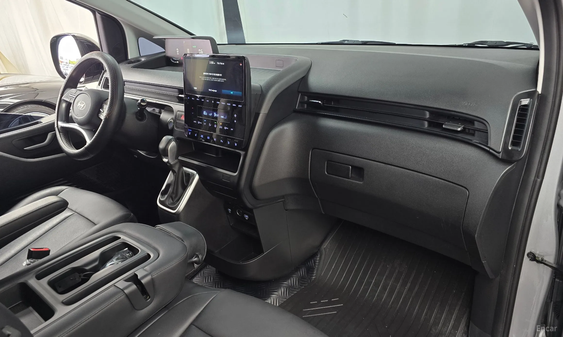 Hyundai Staria превью 7